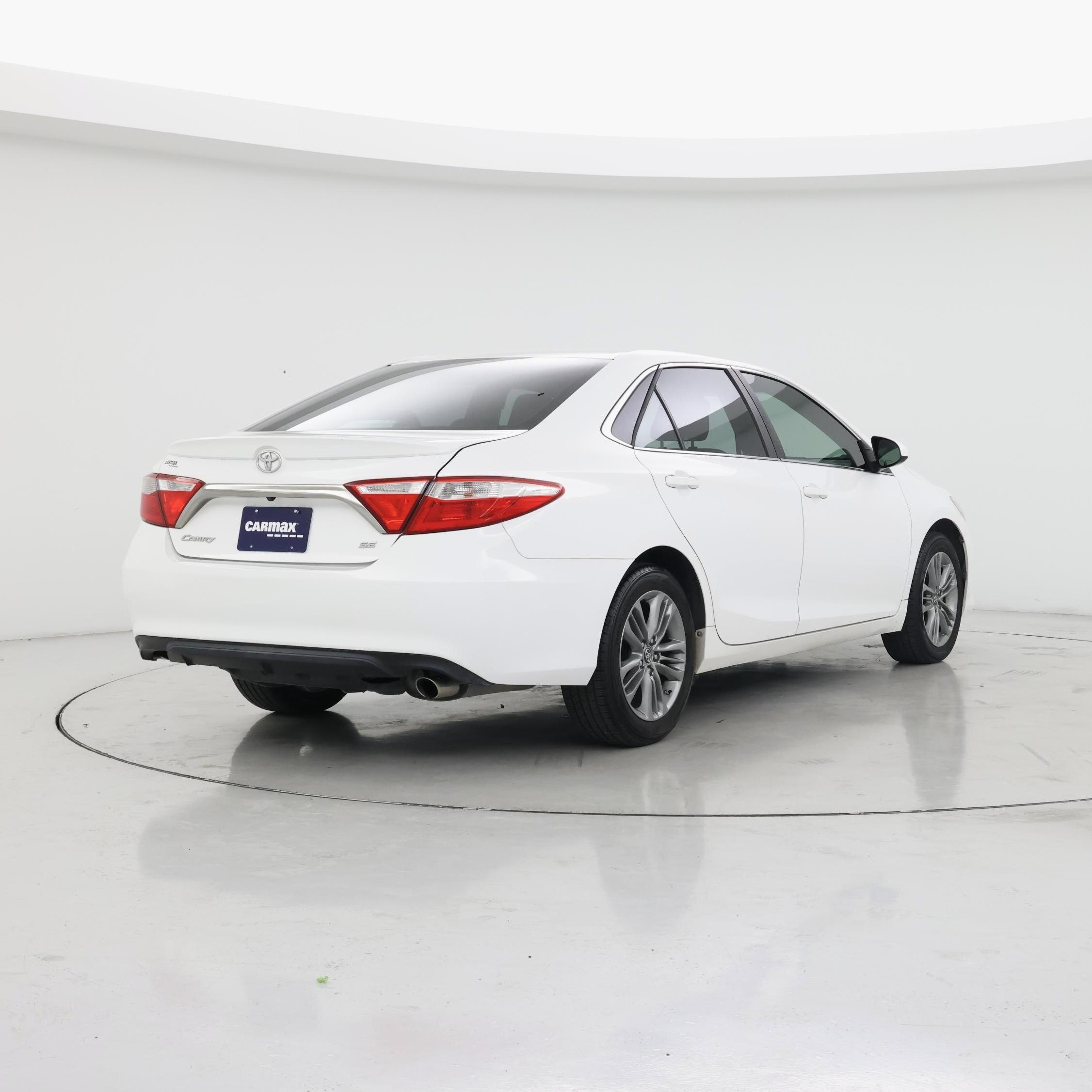 Thumbnail: 2017 Toyota Camry - 8