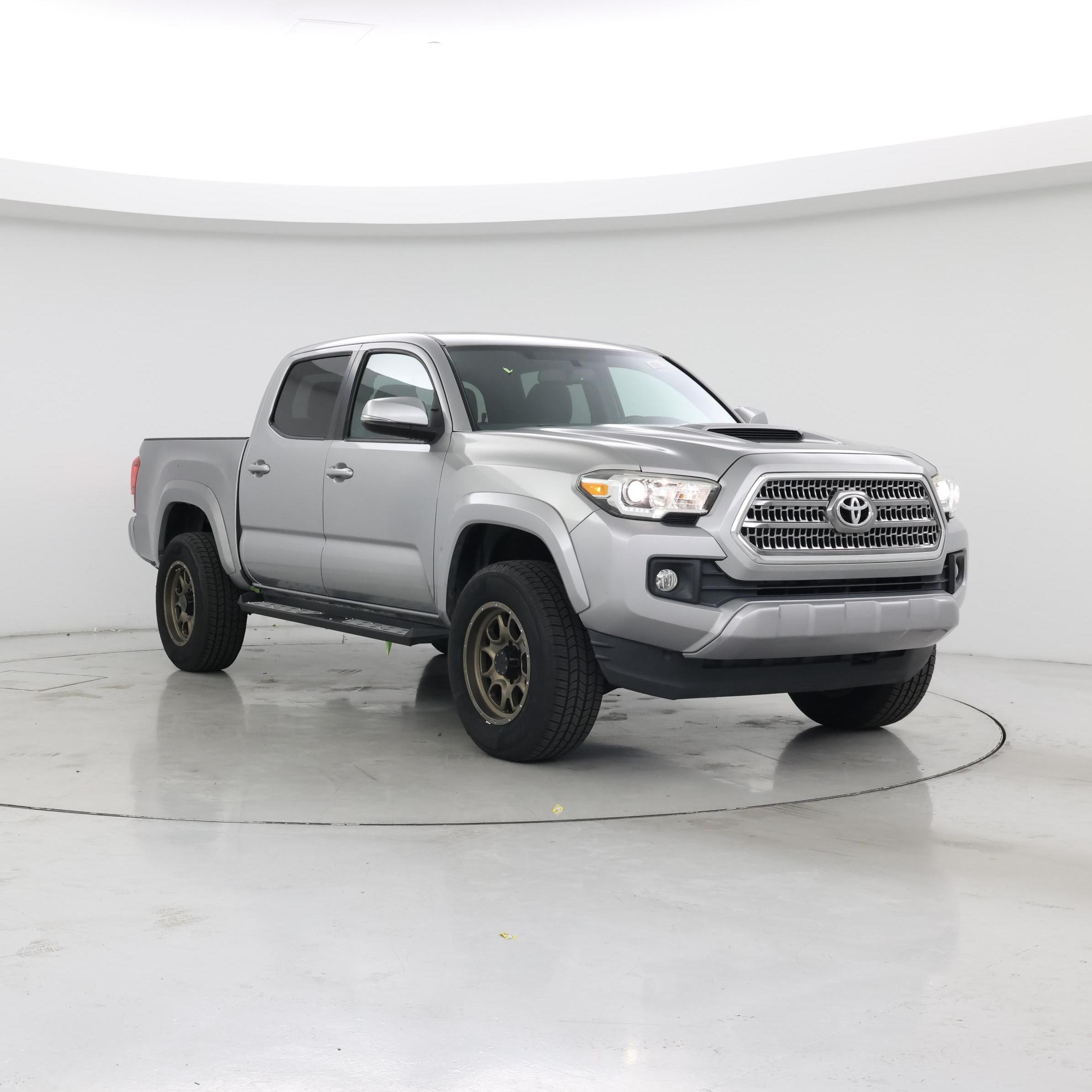 Gray 2016 Toyota Tacoma Pickup Truck 4X2 Automatic