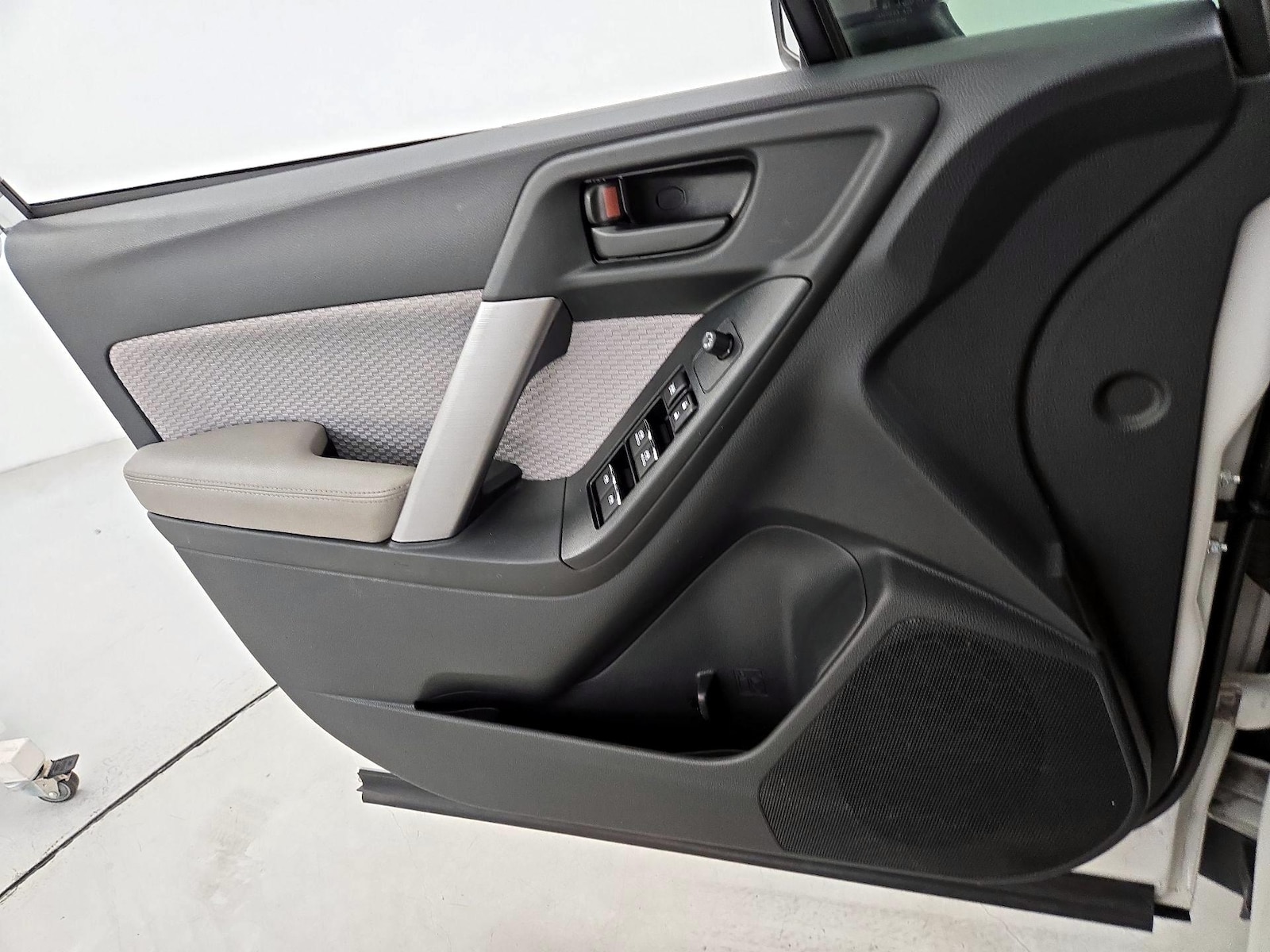 2018 Subaru Forester Base - Photo 13