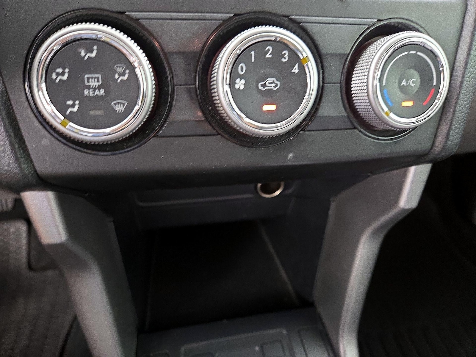 2018 Subaru Forester Base - Photo 17