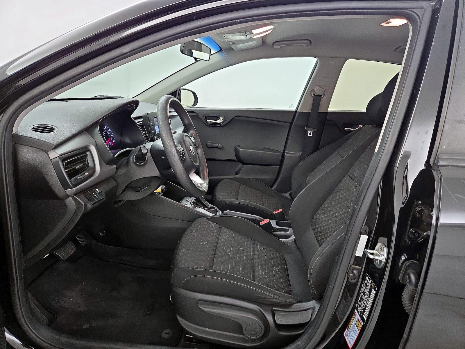 2018 Kia RIO LX - Photo 12
