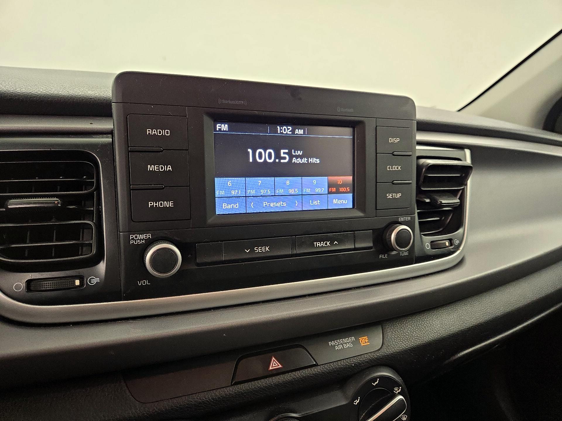 Thumbnail: 2018 Kia Rio - 15