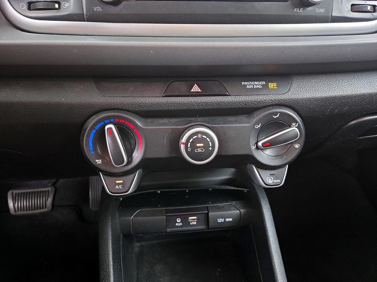 2018 Kia RIO LX - Photo 17