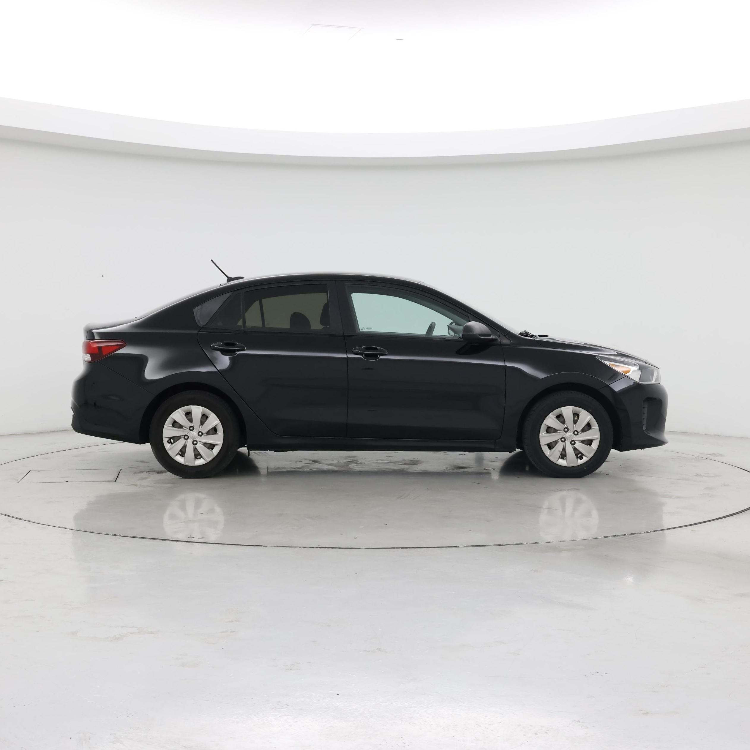 Thumbnail: 2018 Kia Rio - 7