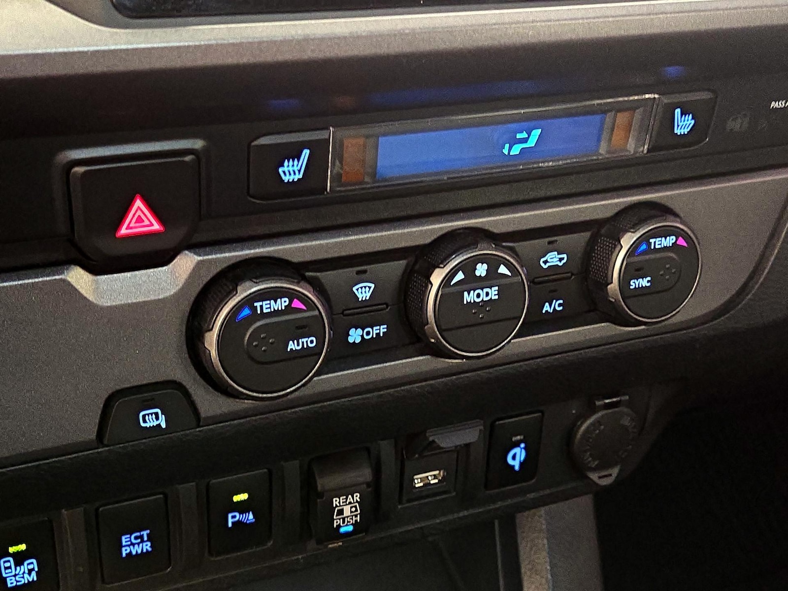 2020 Toyota Tacoma TRD Sport - Photo 18