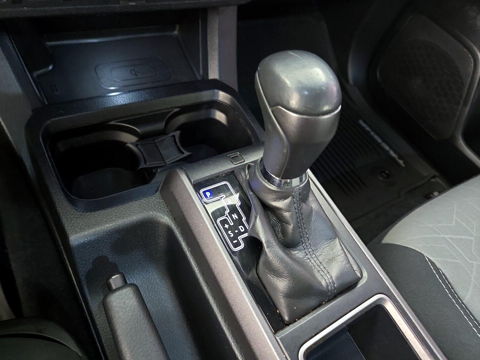 2020 Toyota Tacoma TRD Sport - Photo 19