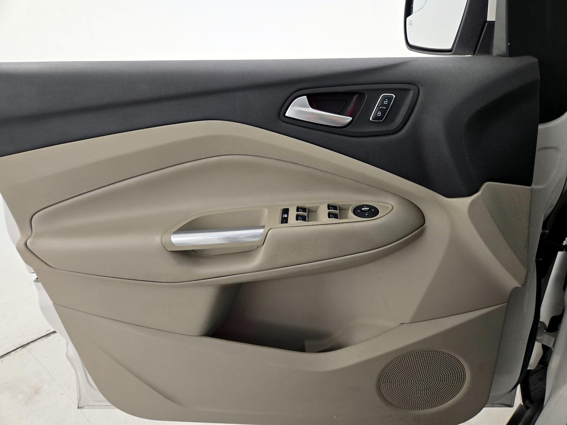 Thumbnail: 2014 Ford C-Max - 12