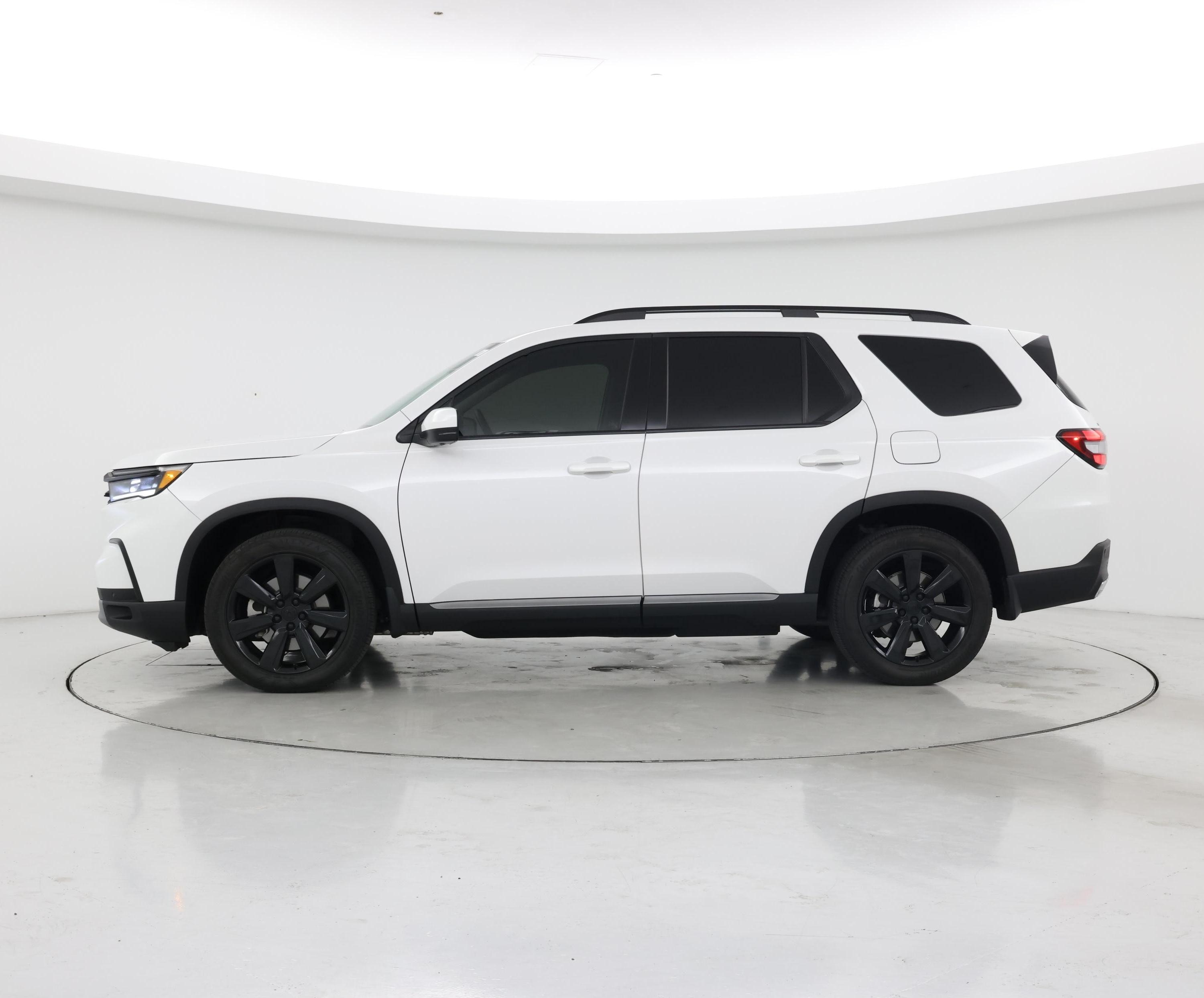 Thumbnail: 2023 Honda Pilot - 3