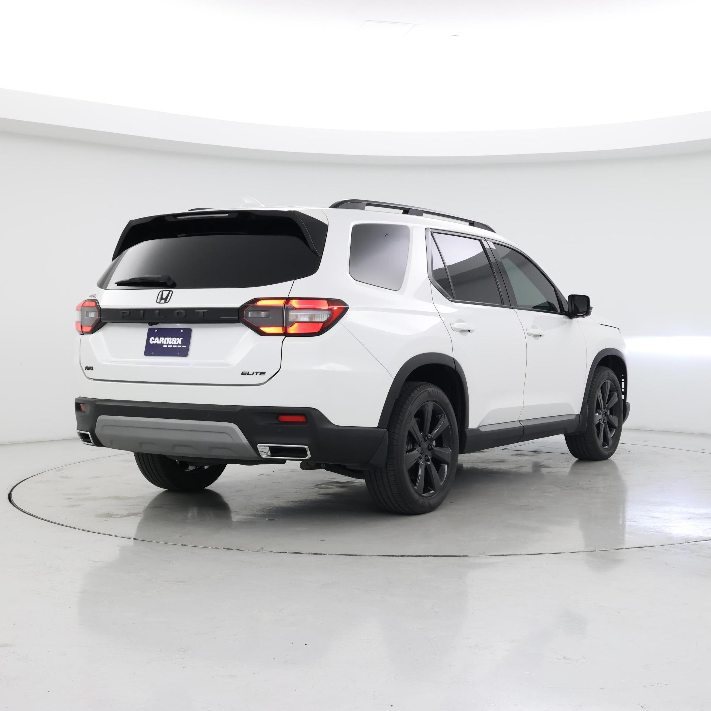 Thumbnail: 2023 Honda Pilot - 8