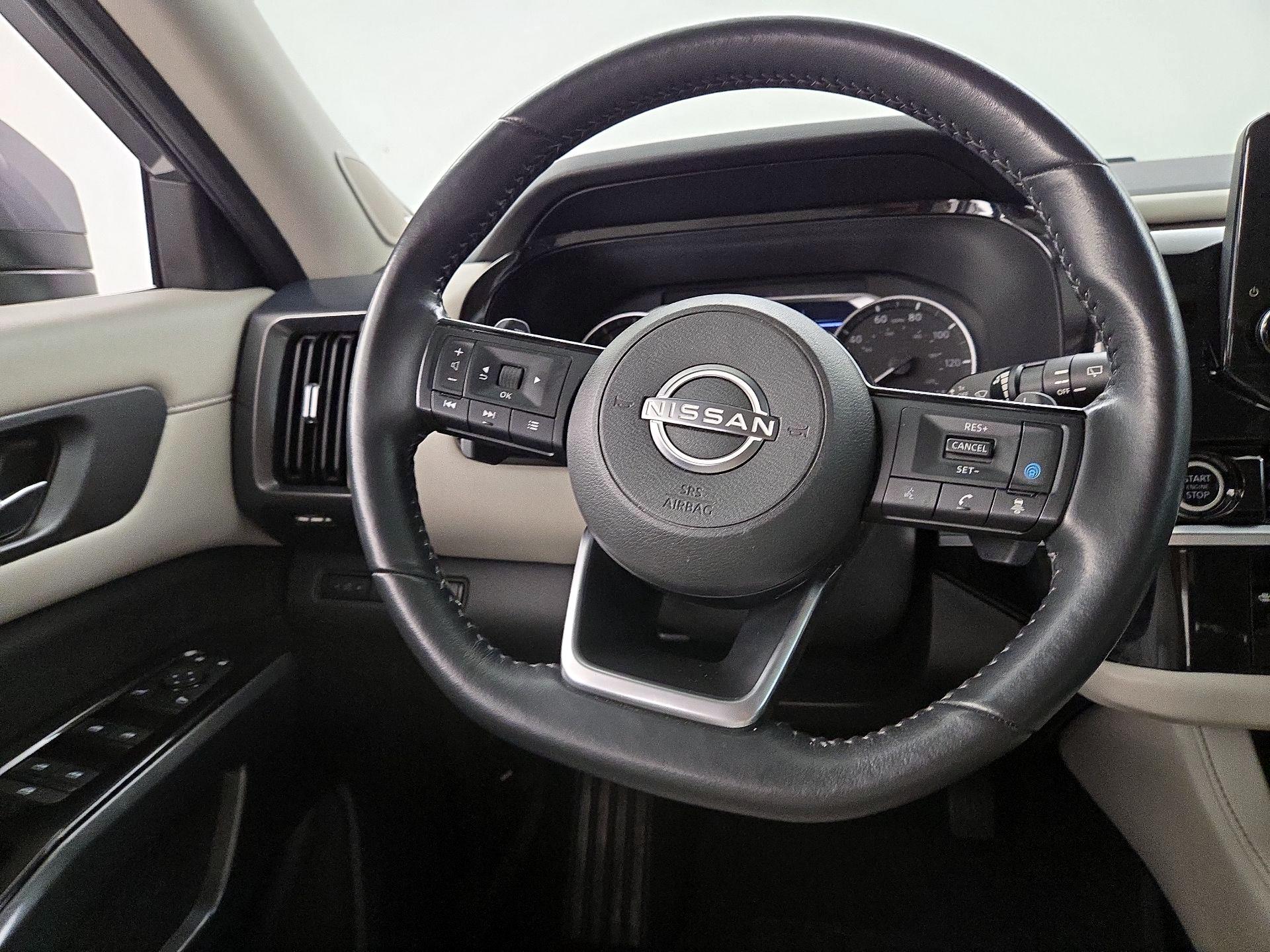 Thumbnail: 2022 Nissan Pathfinder - 10