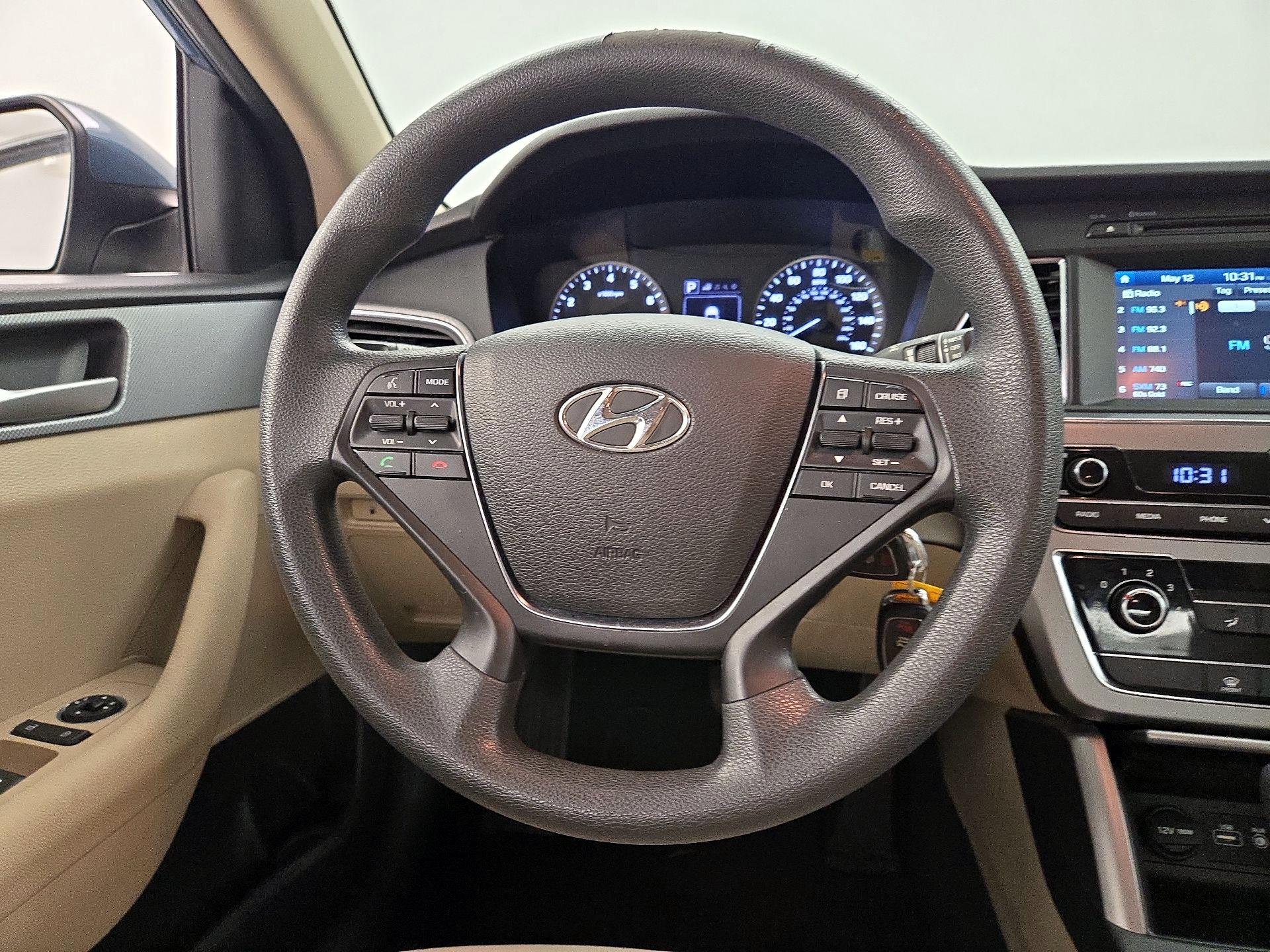 Thumbnail: 2017 Hyundai Sonata - 10
