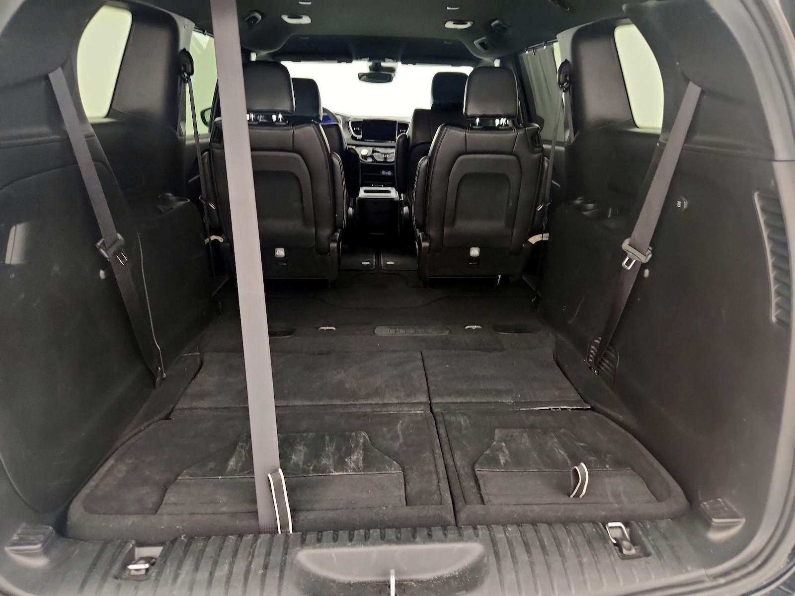 2025 Chrysler Pacifica Select - Photo 23