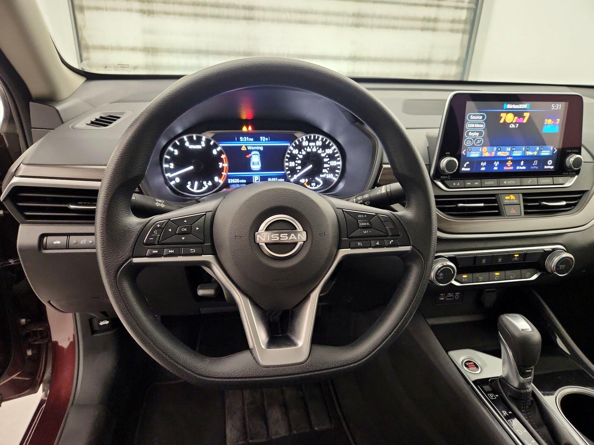 Thumbnail: 2024 Nissan Altima - 10