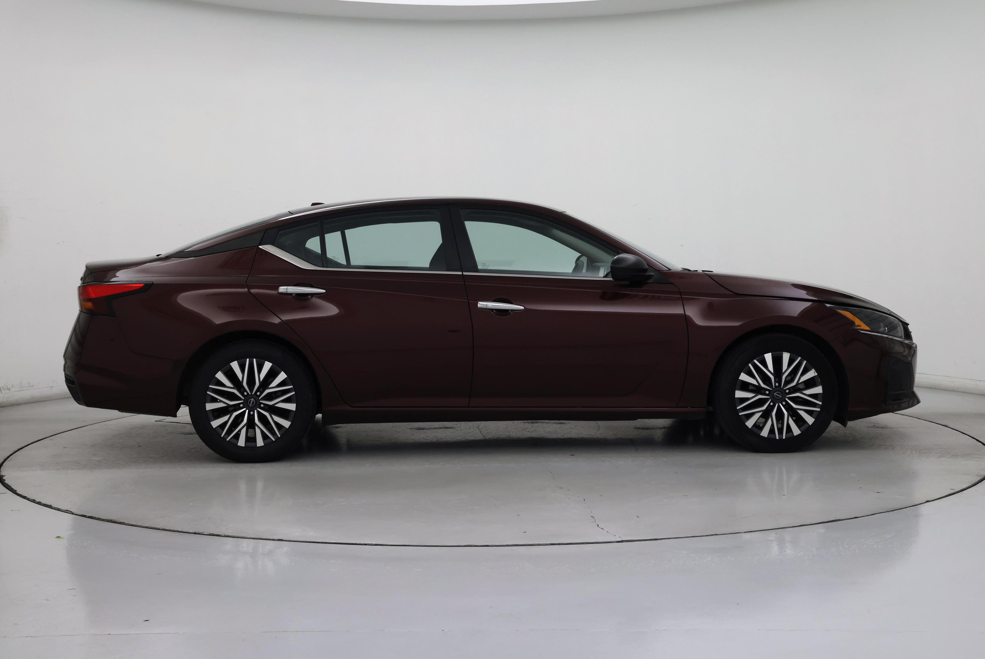 Thumbnail: 2024 Nissan Altima - 7