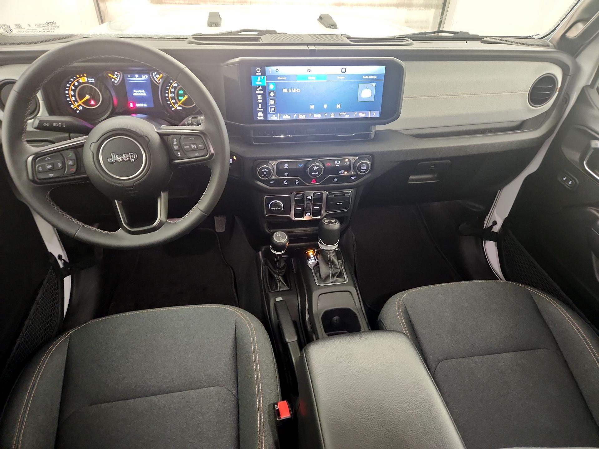 Thumbnail: 2025 Jeep Wrangler - 9