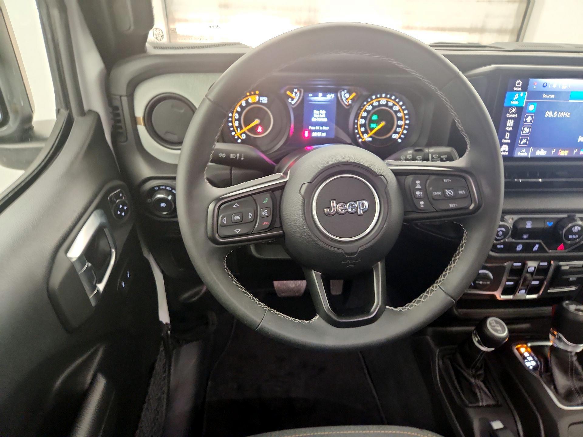 Thumbnail: 2025 Jeep Wrangler - 10