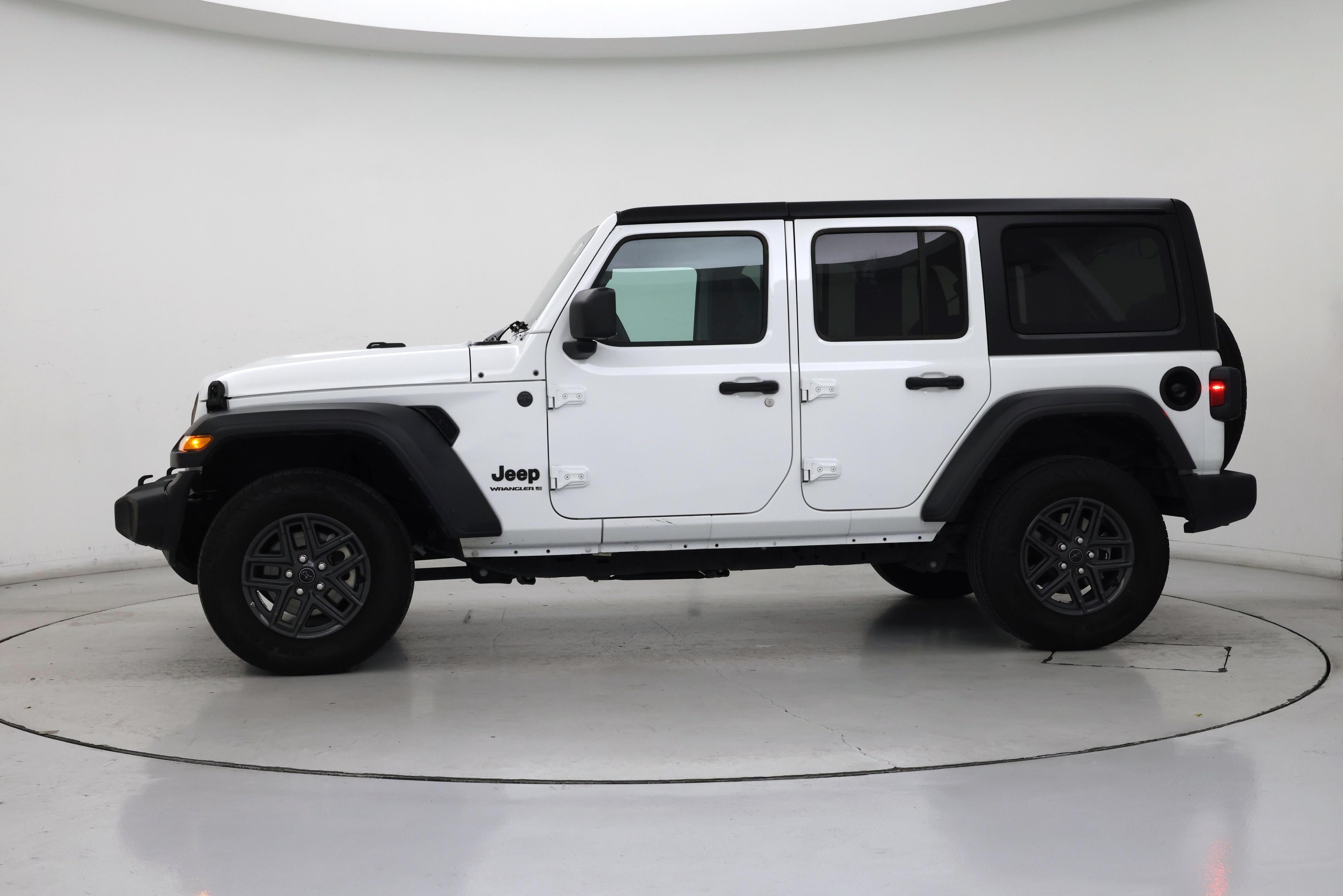 Thumbnail: 2025 Jeep Wrangler - 3