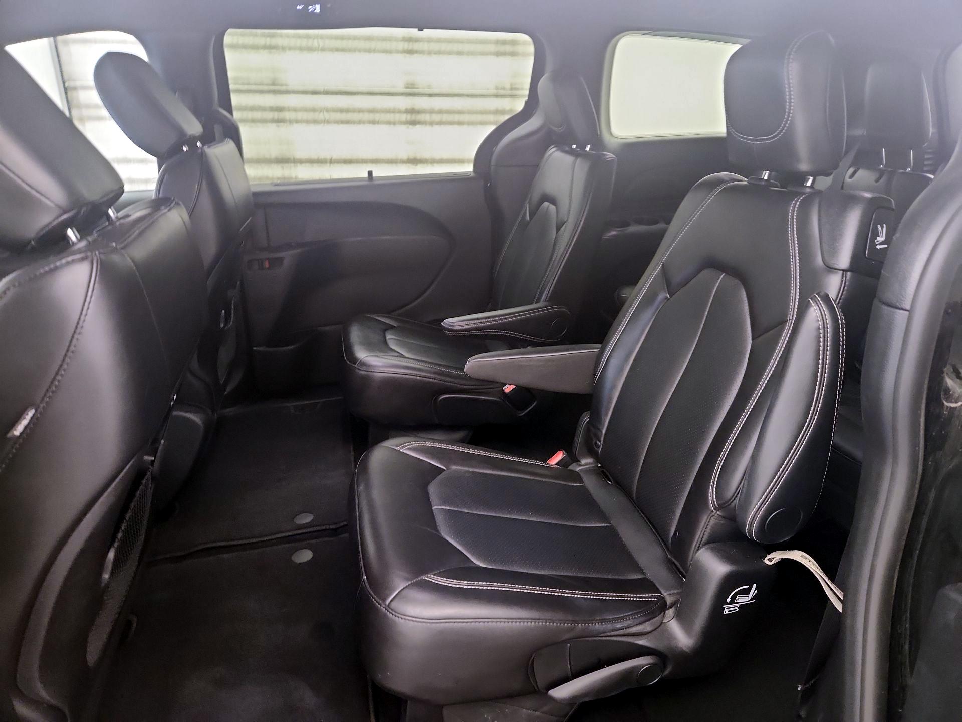 Thumbnail: 2025 Chrysler Pacifica - 19