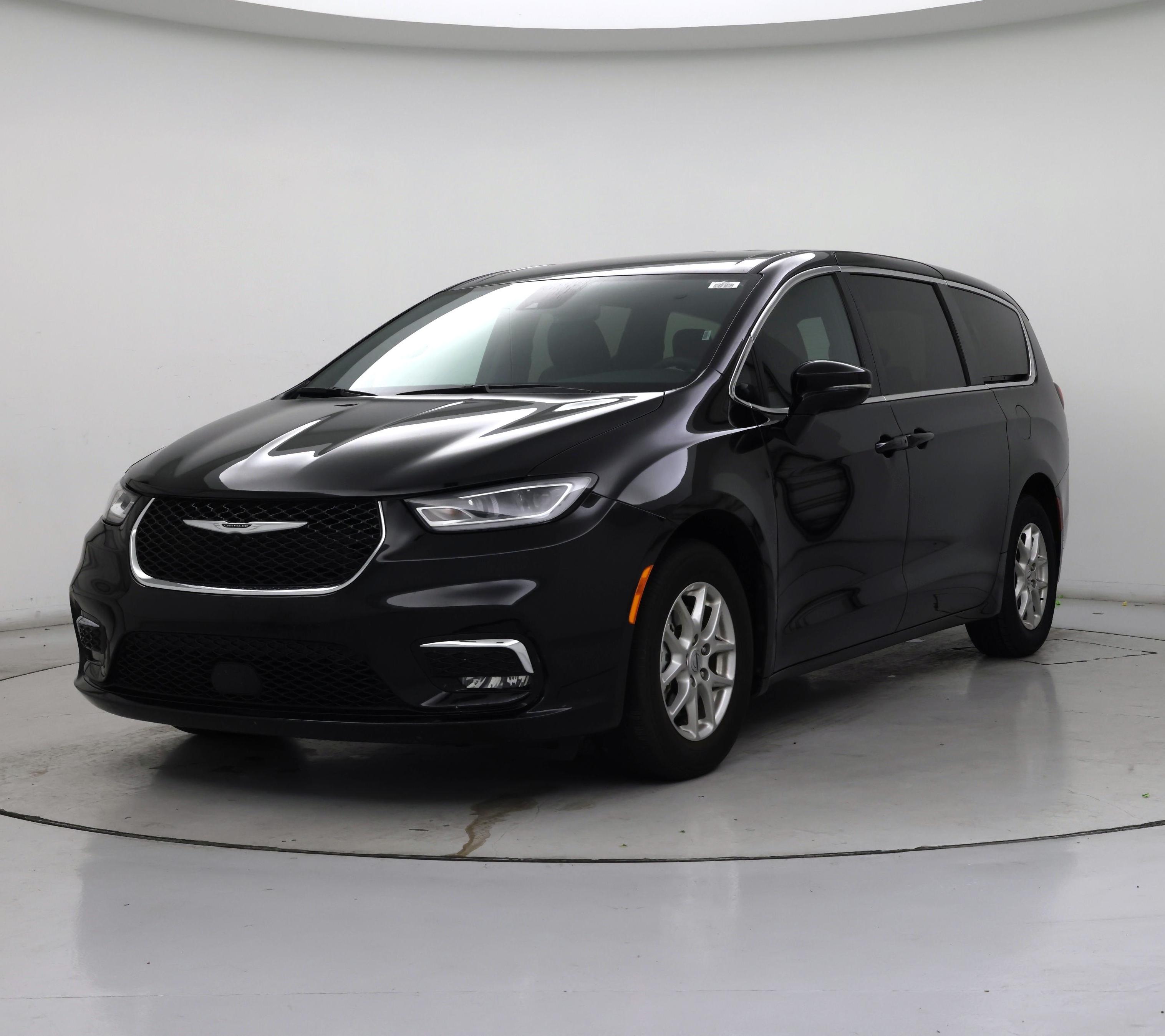 Thumbnail: 2025 Chrysler Pacifica - 4