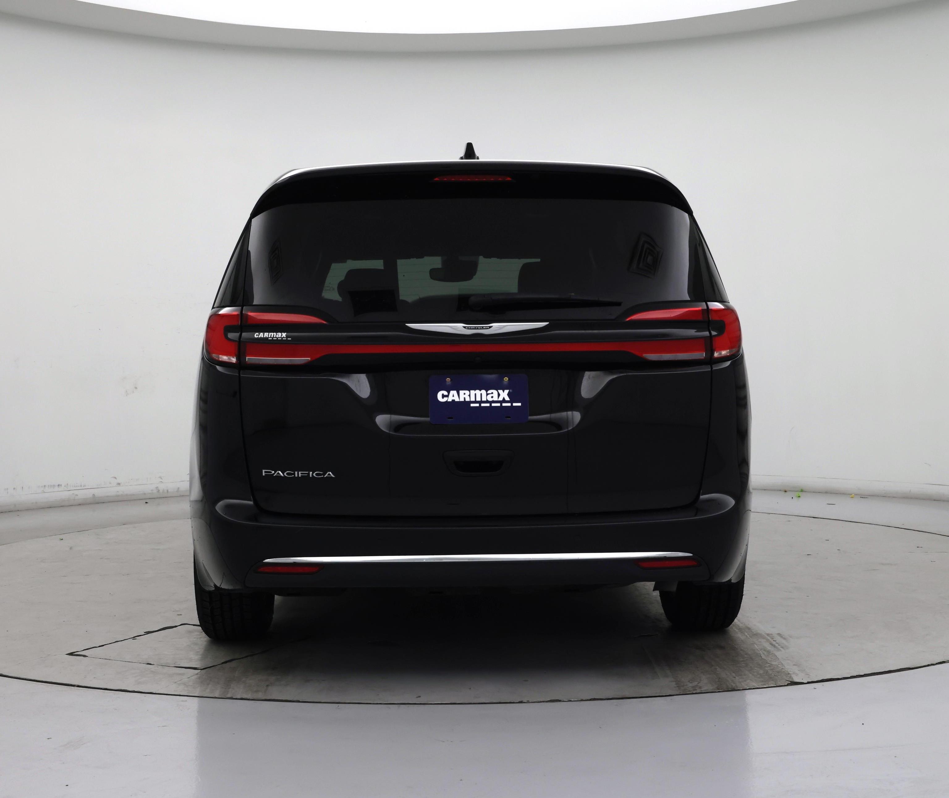 Thumbnail: 2025 Chrysler Pacifica - 6
