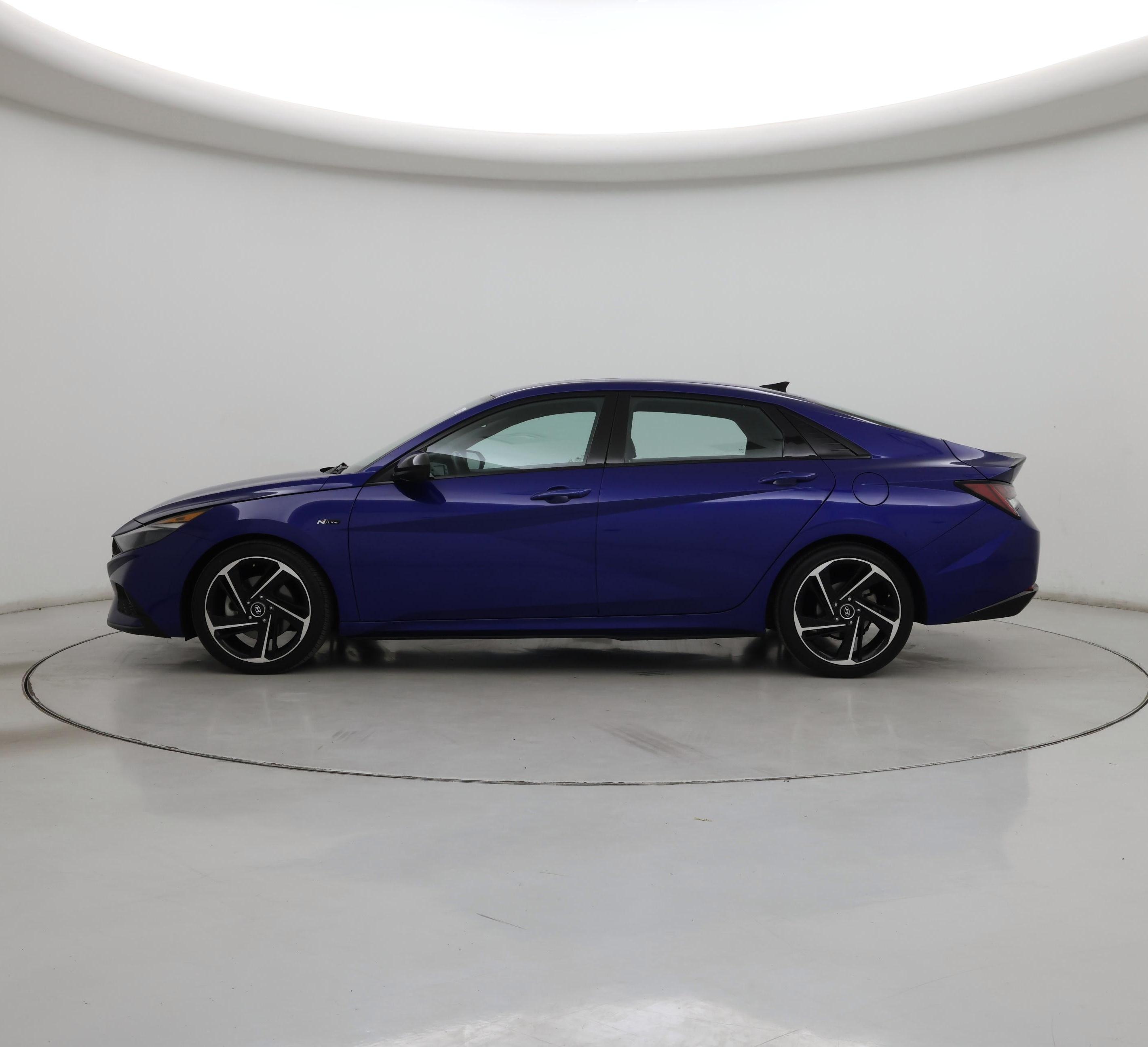 Thumbnail: 2022 Hyundai Elantra - 3
