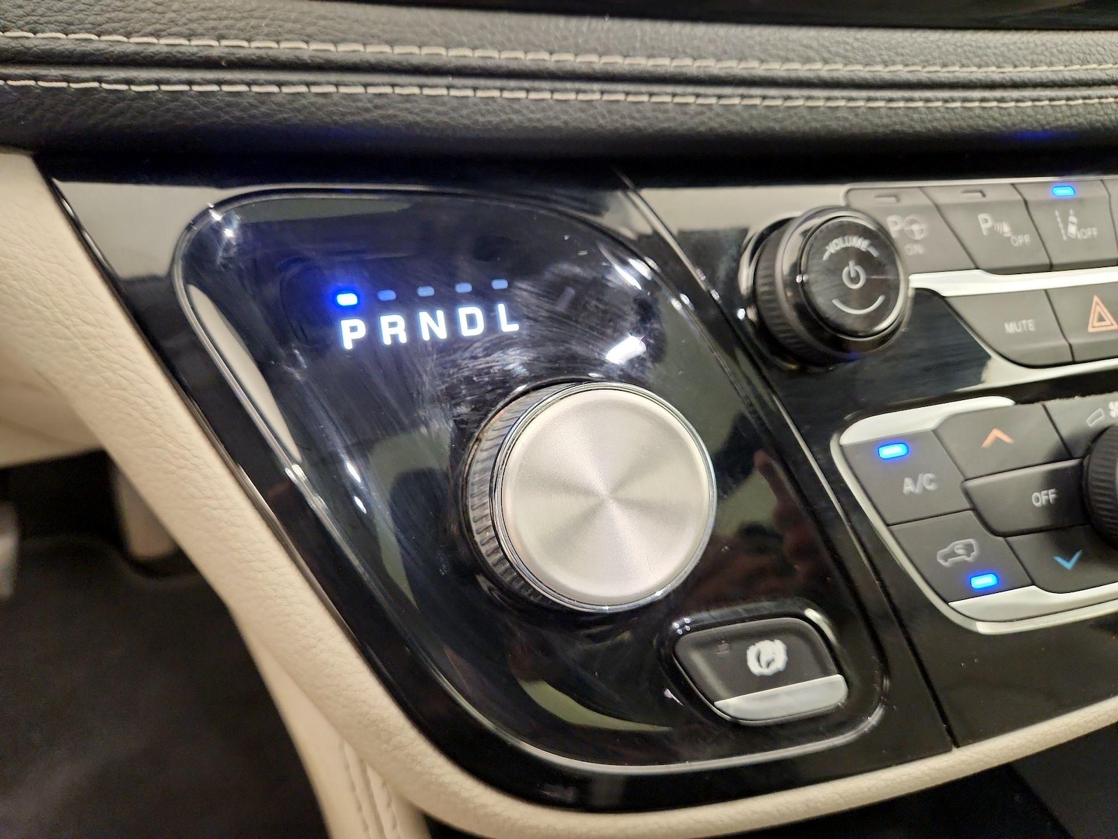2021 Chrysler Pacifica Limited - Photo 19