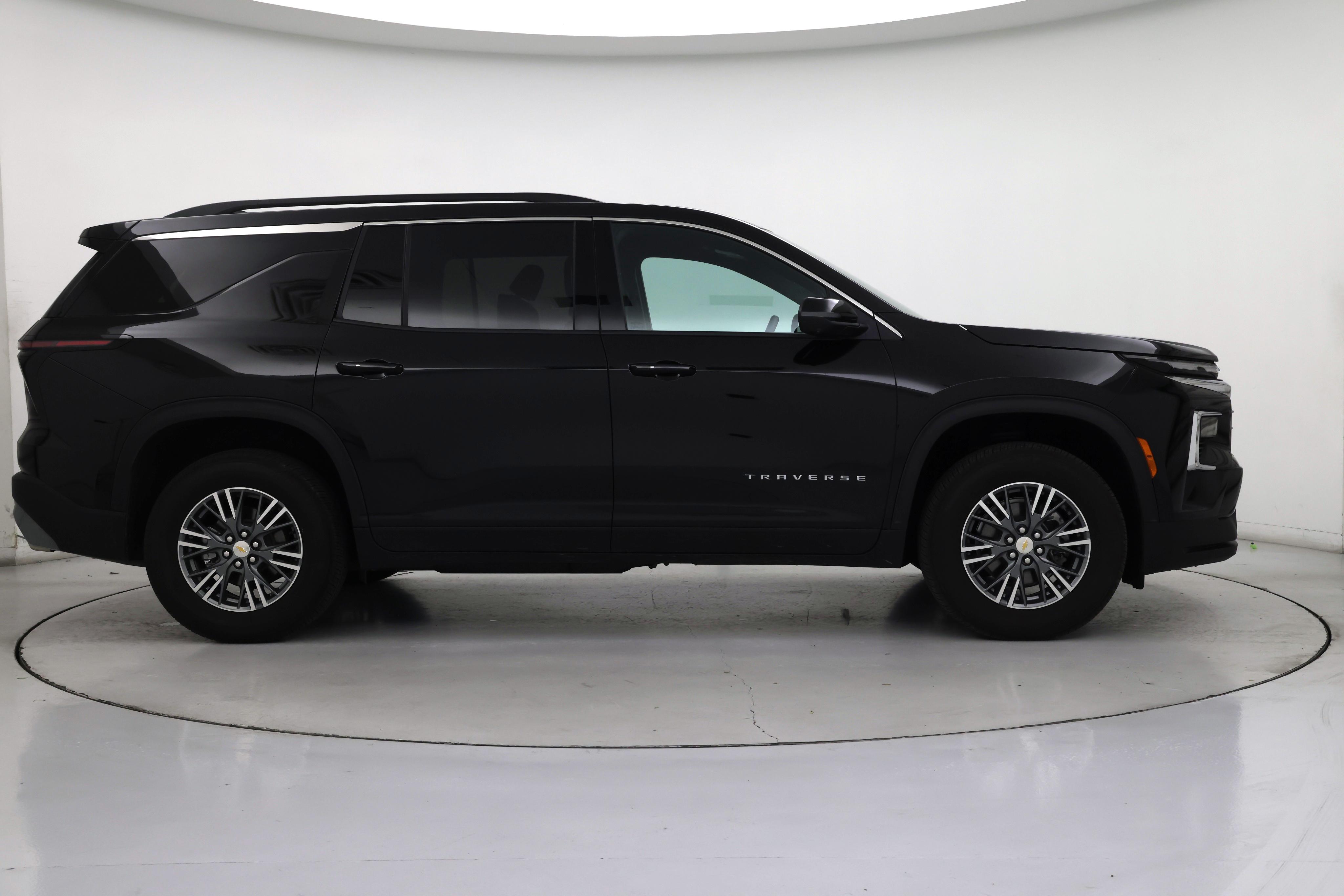 Thumbnail: 2025 Chevrolet Traverse - 7