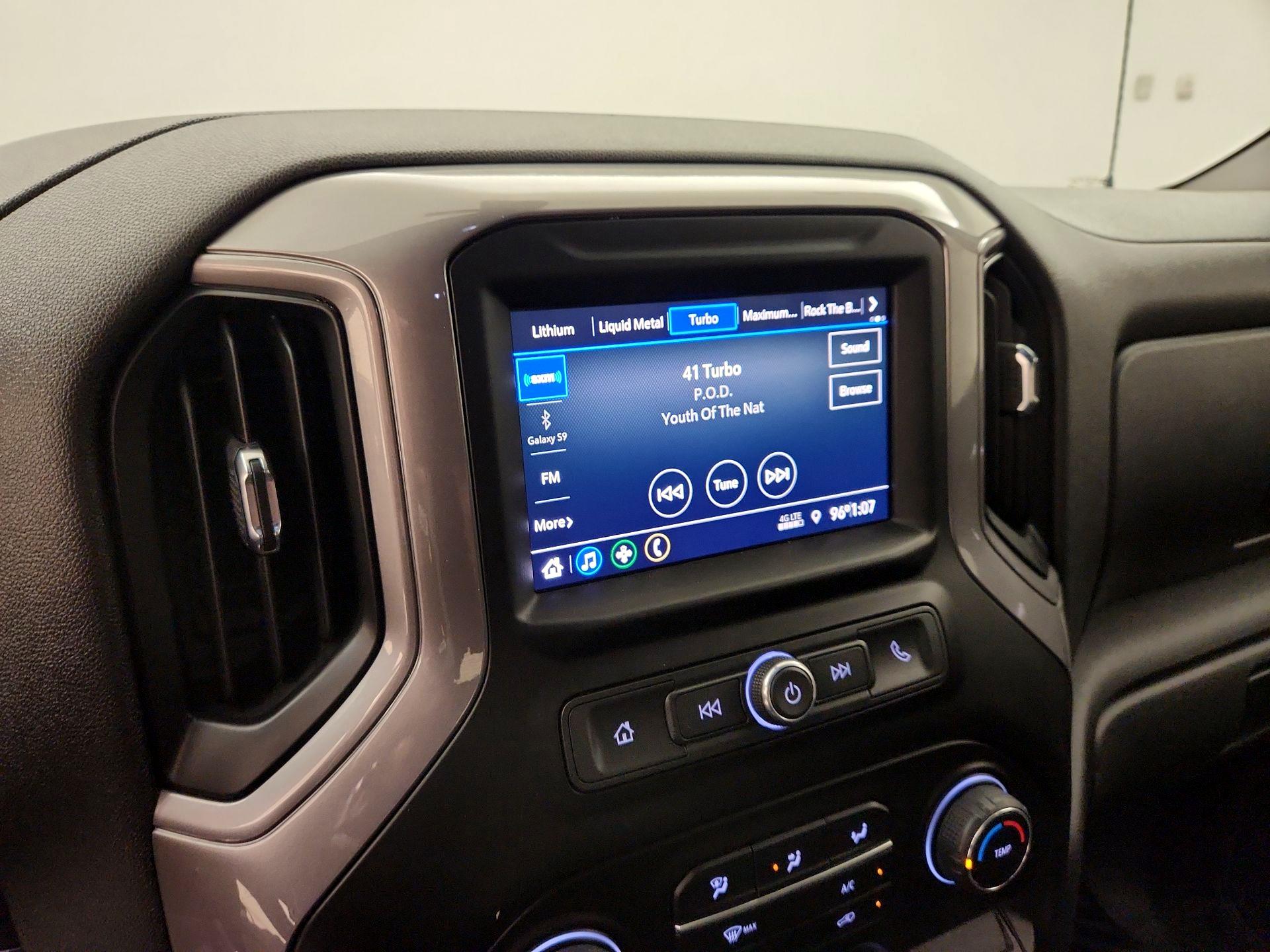 Thumbnail: 2020 Chevrolet Silverado 1500 - 15