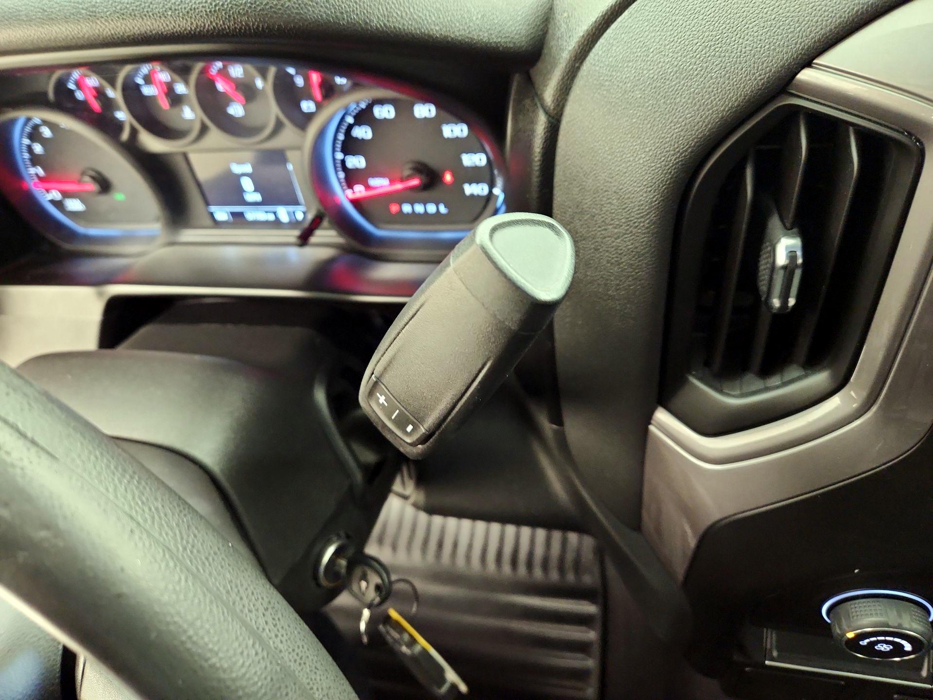 Thumbnail: 2020 Chevrolet Silverado 1500 - 17