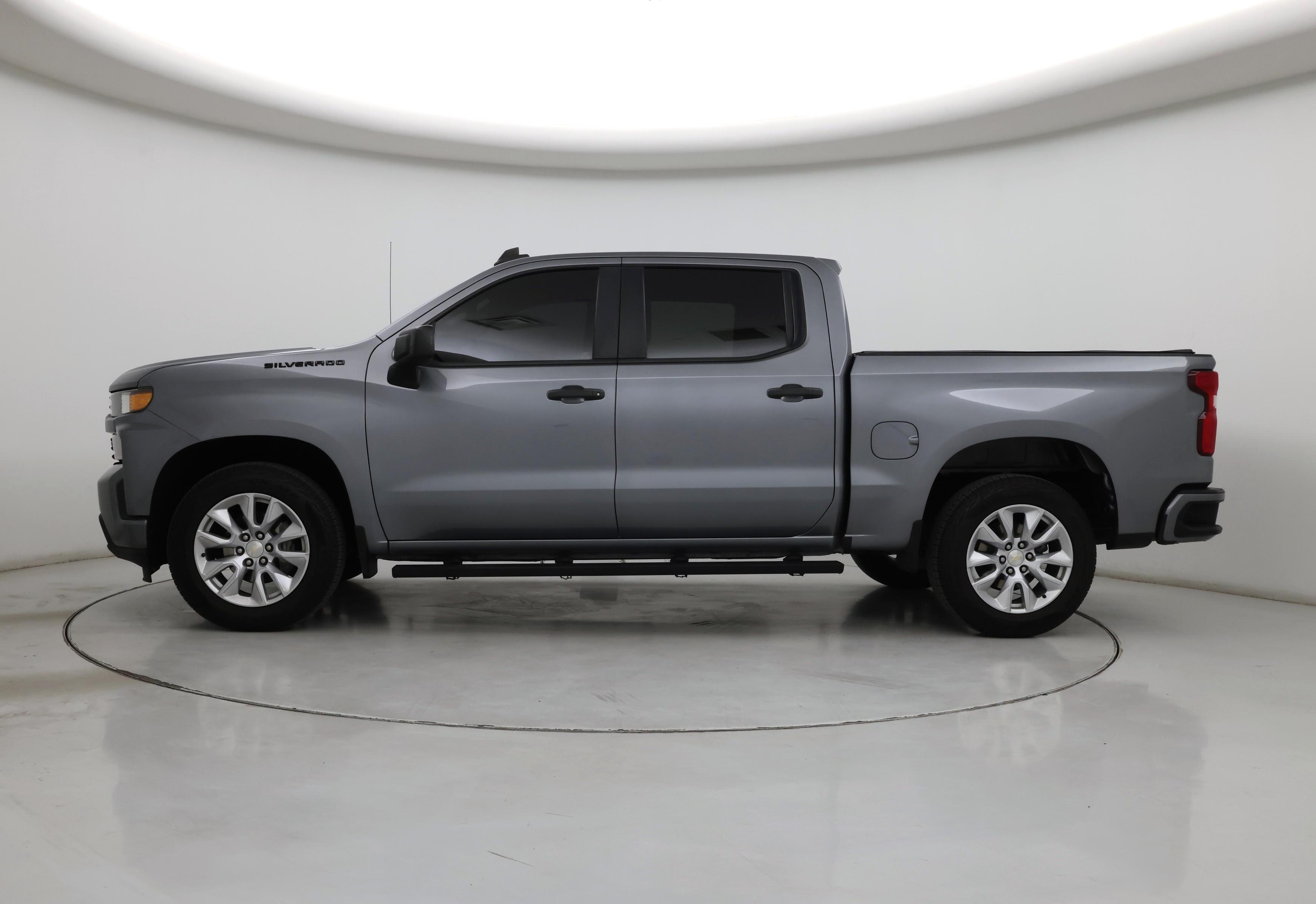 Thumbnail: 2020 Chevrolet Silverado 1500 - 3