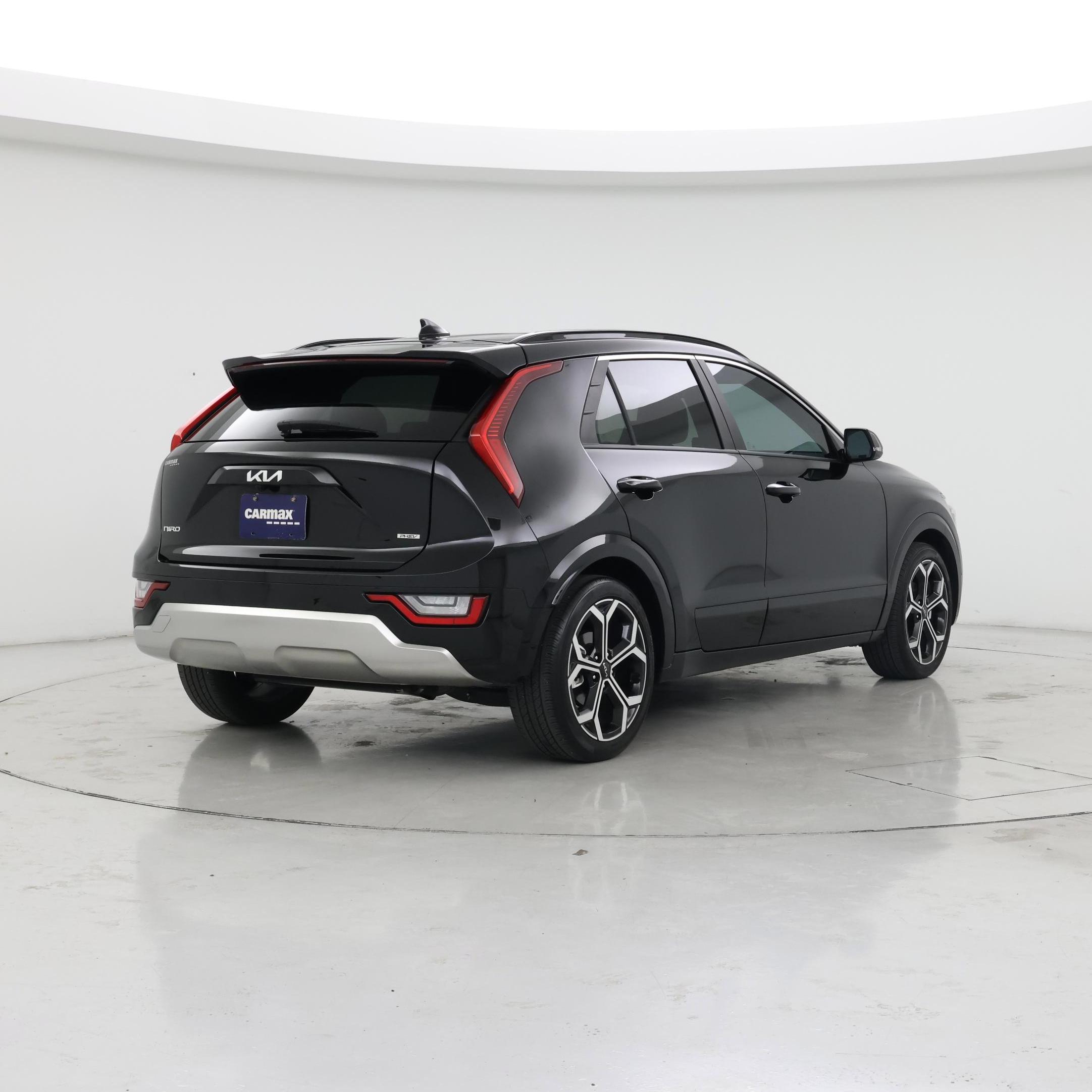 Thumbnail: 2023 Kia Niro - 8