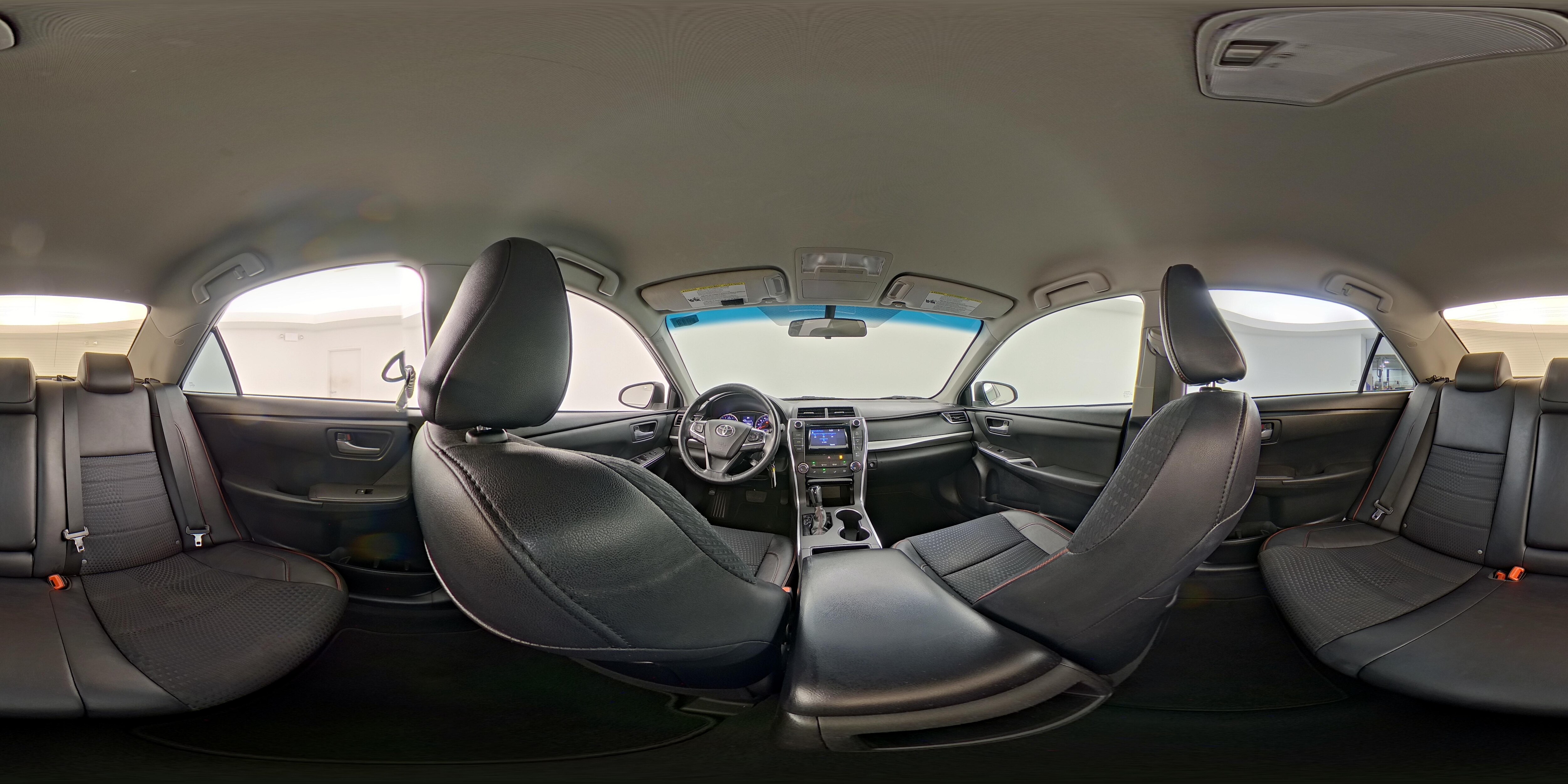 2015 Toyota Camry SE - Photo 24