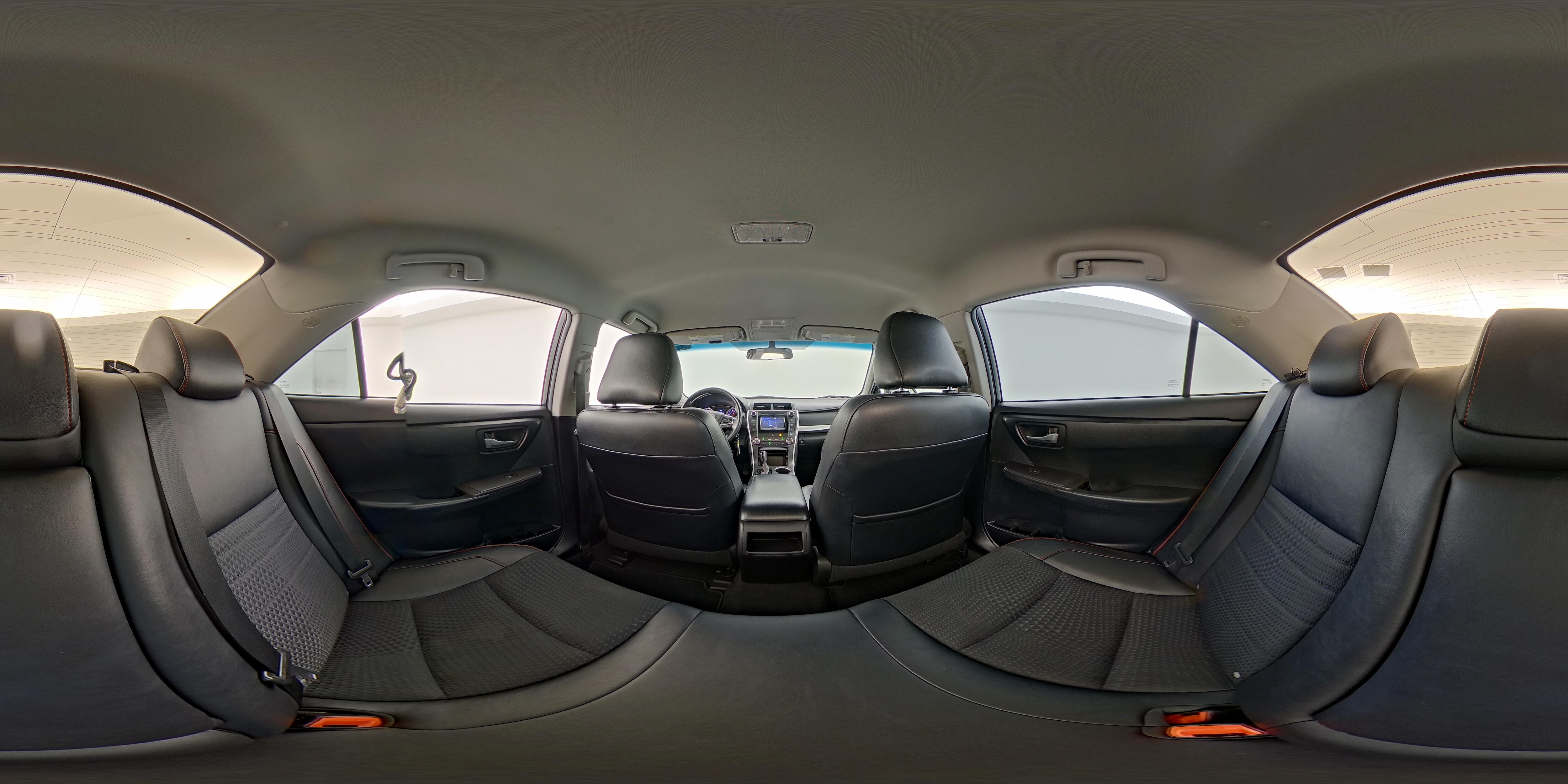 2015 Toyota Camry SE - Photo 25