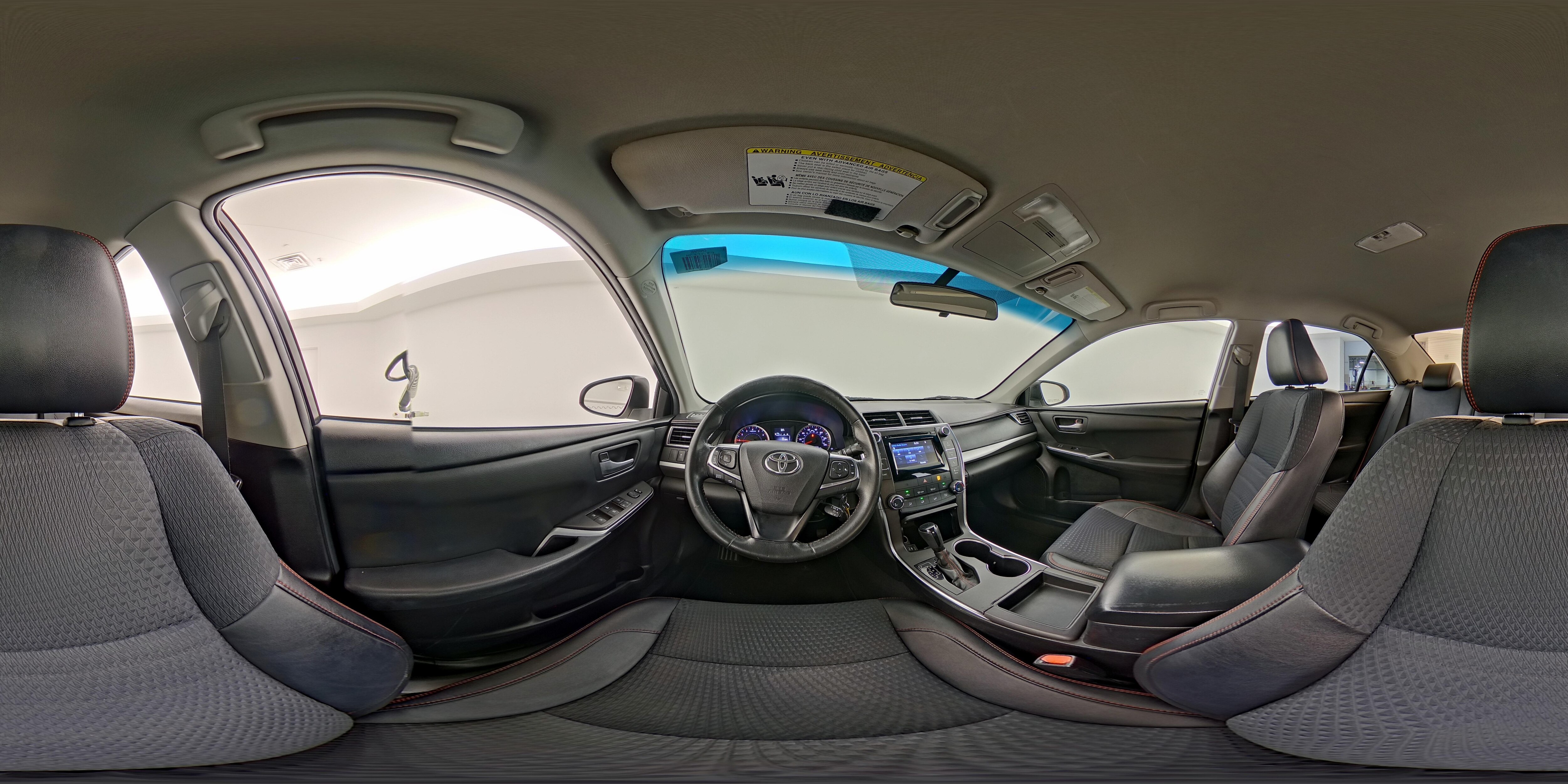 2015 Toyota Camry SE - Photo 26