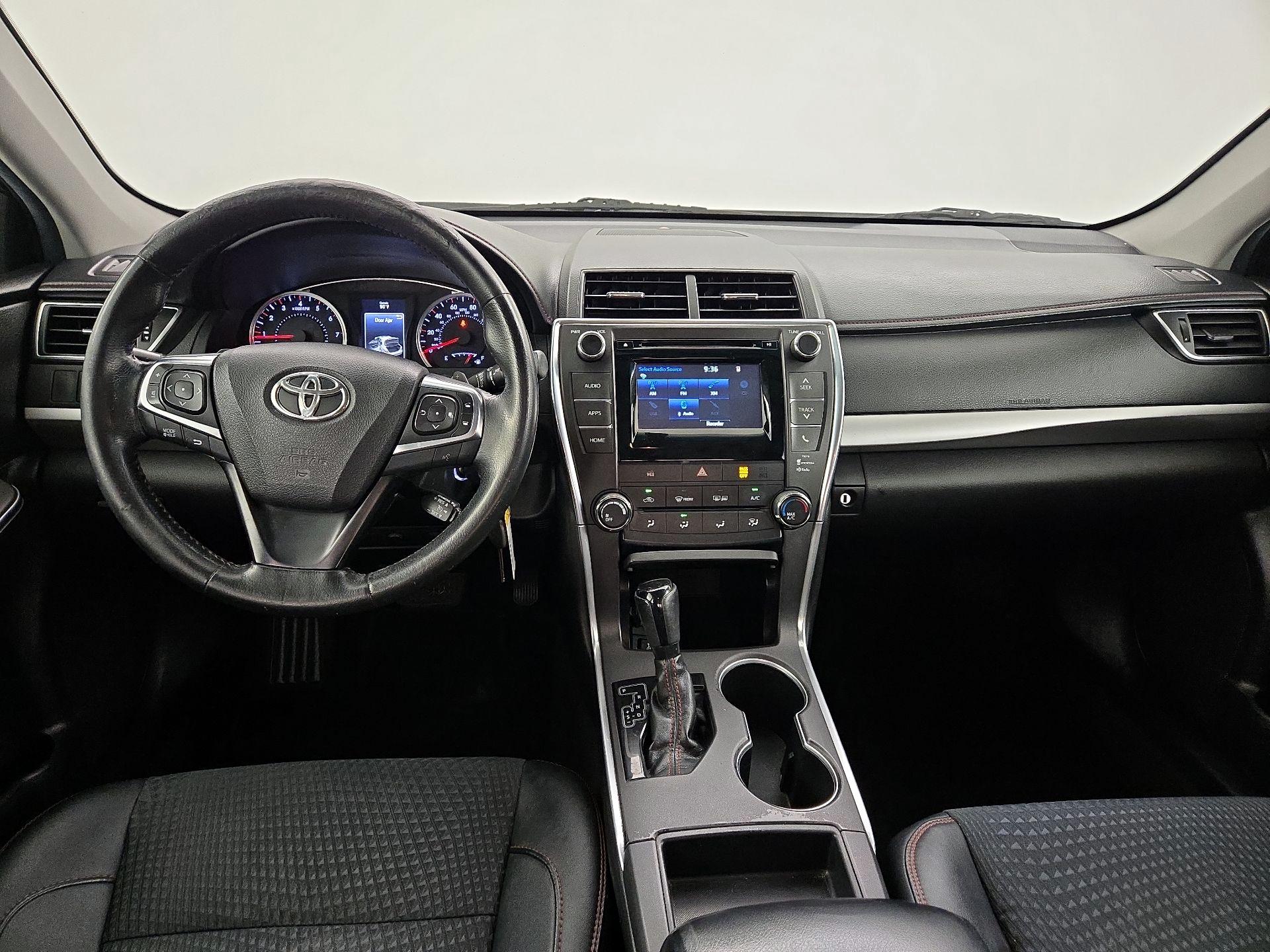 Thumbnail: 2015 Toyota Camry - 9