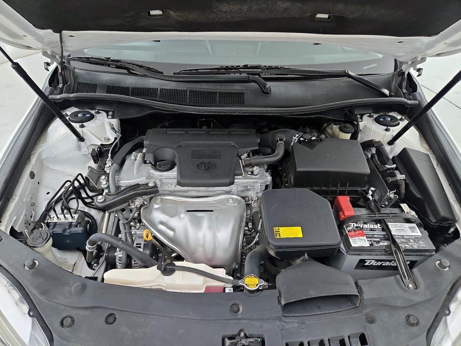 2015 Toyota Camry SE - Photo 22