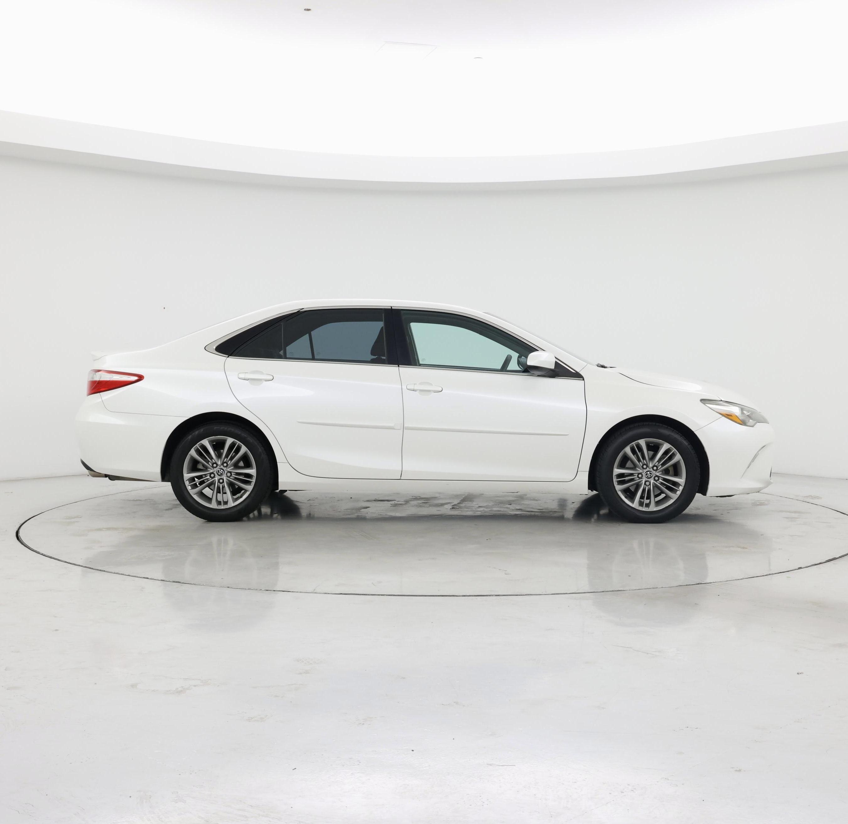 Thumbnail: 2015 Toyota Camry - 7