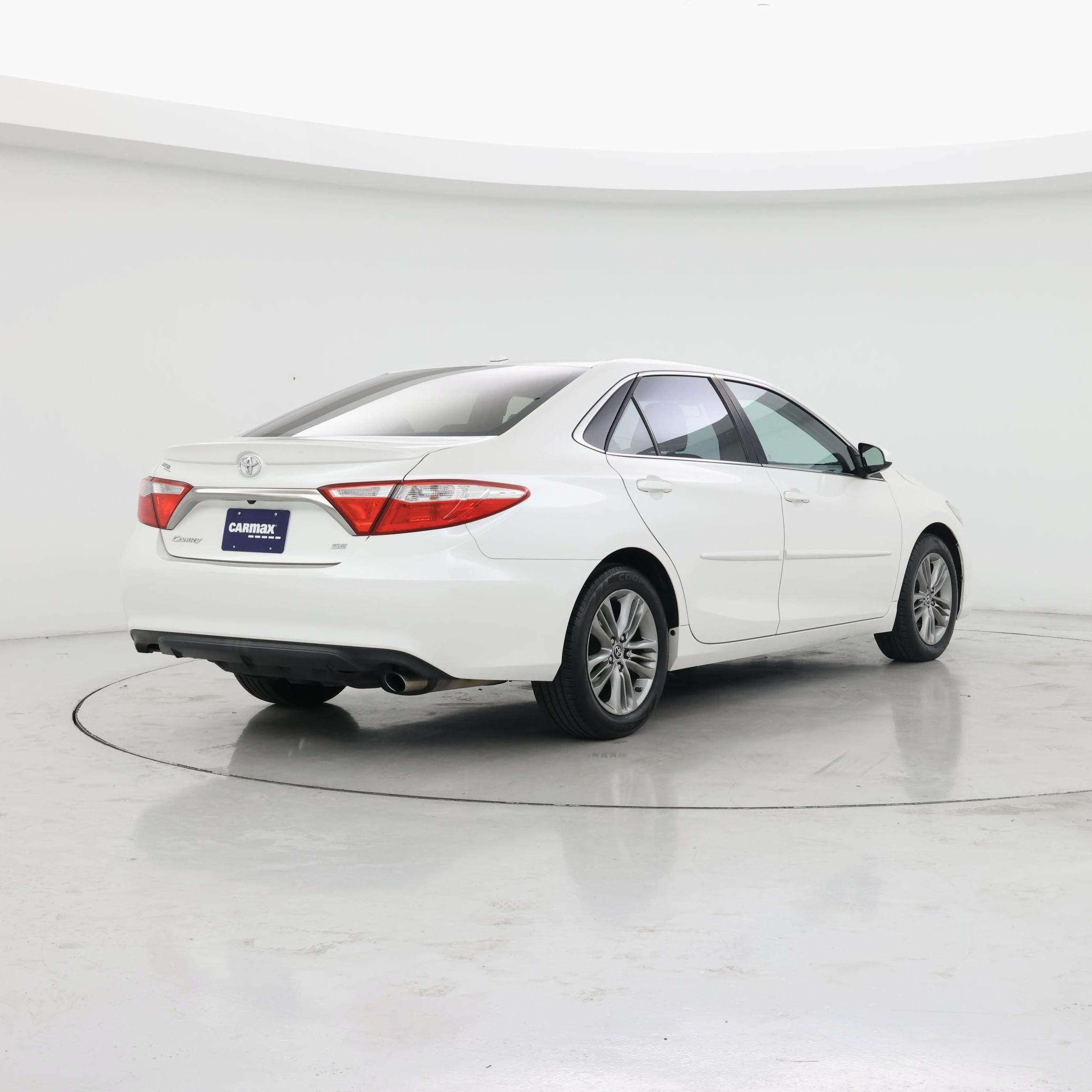 Thumbnail: 2015 Toyota Camry - 8