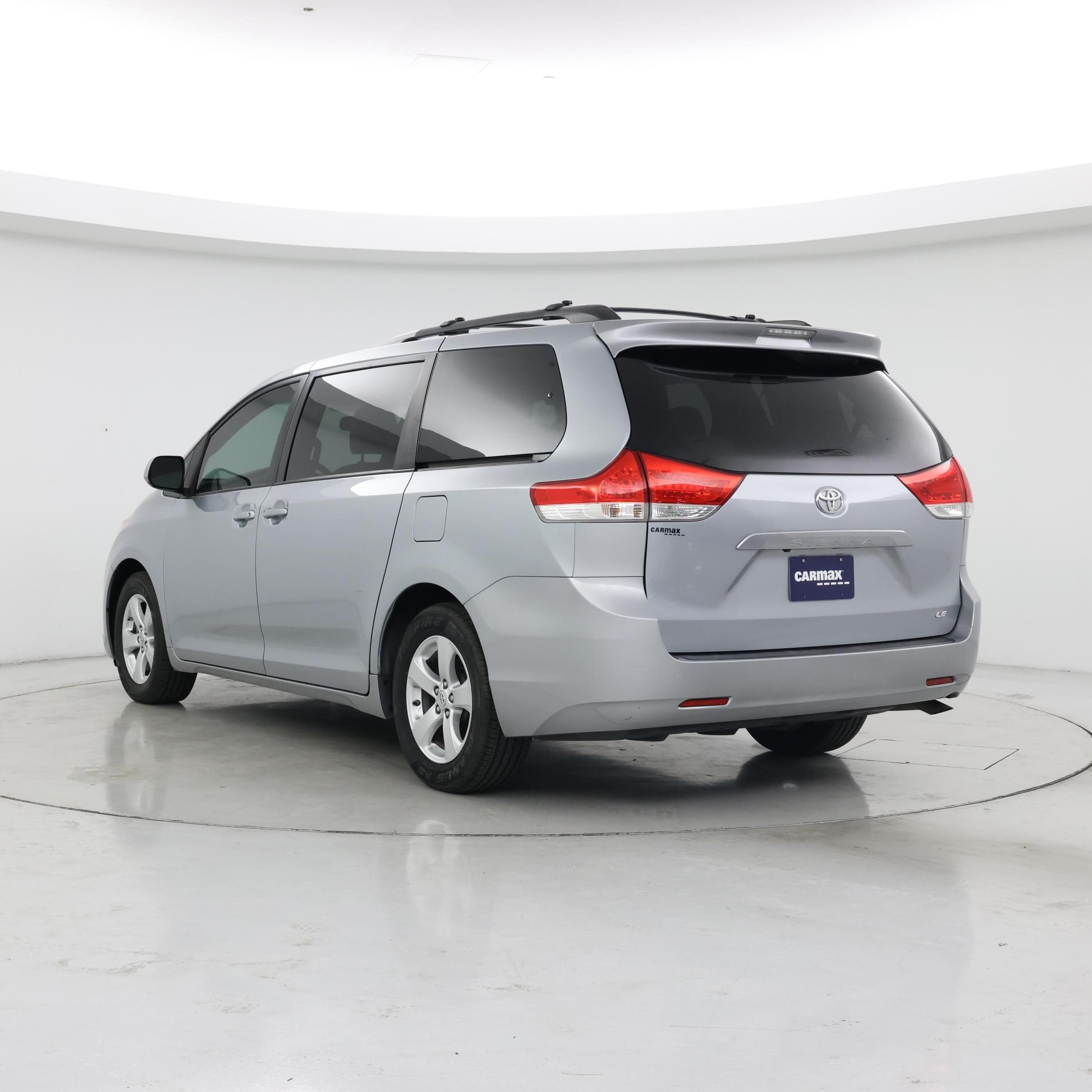 Thumbnail: 2014 Toyota Sienna - 2