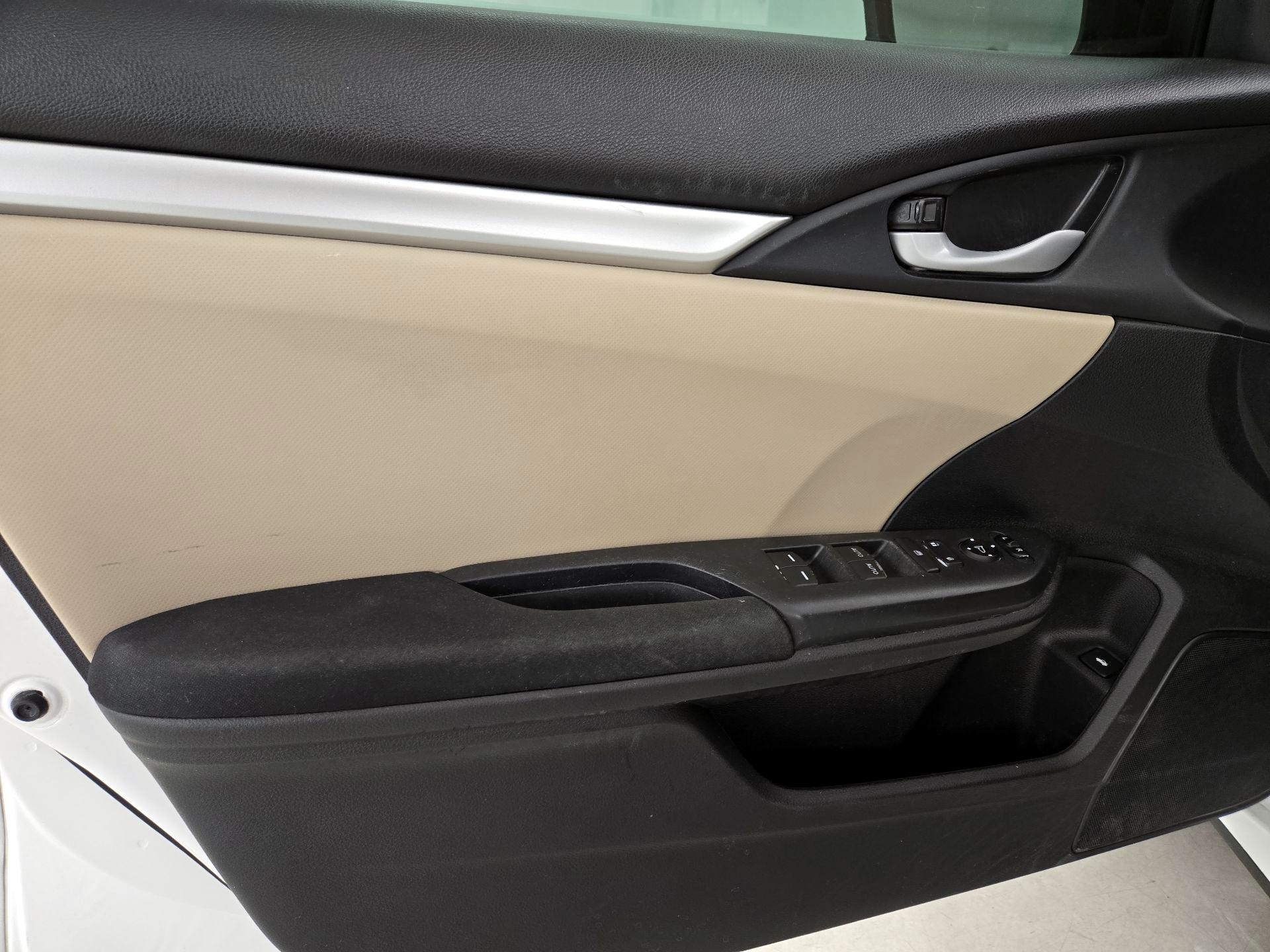 Thumbnail: 2019 Honda Civic - 12