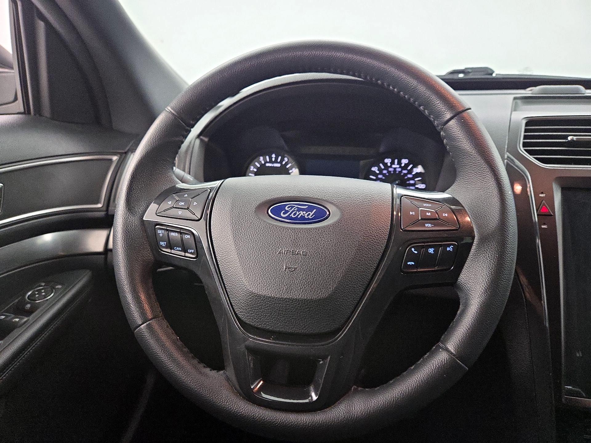 Thumbnail: 2018 Ford Explorer - 10
