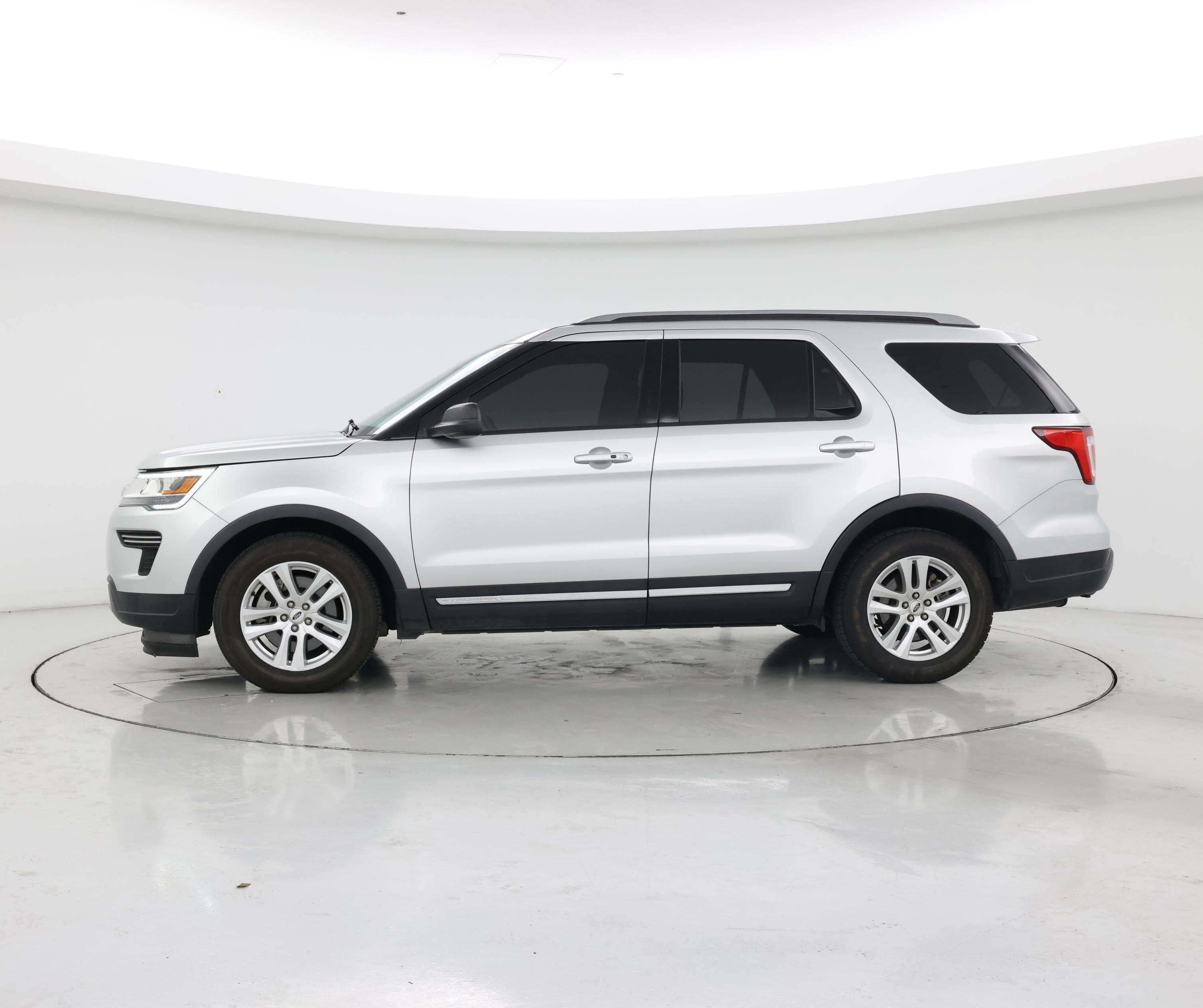 Thumbnail: 2018 Ford Explorer - 3