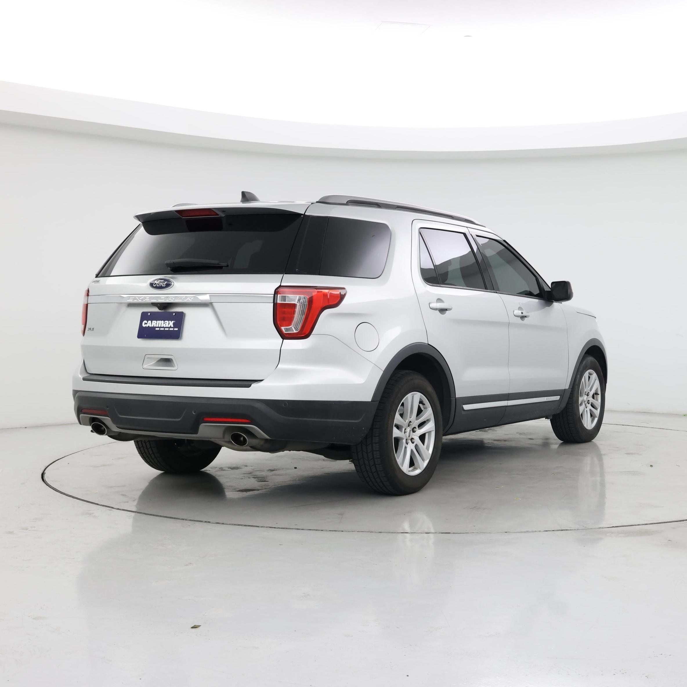 Thumbnail: 2018 Ford Explorer - 8