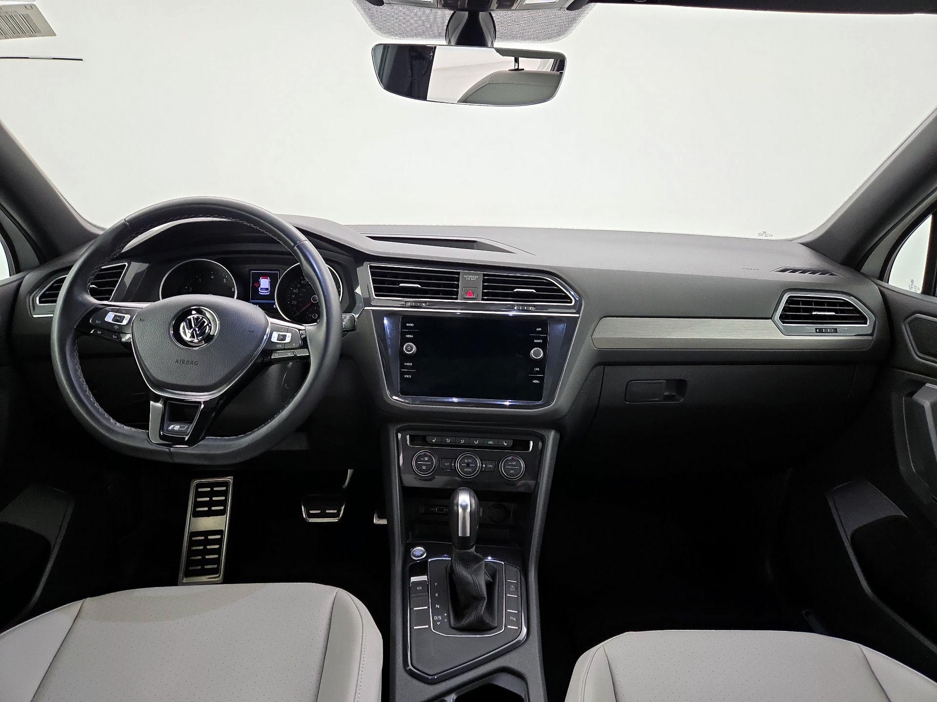 Thumbnail: 2020 Volkswagen Tiguan - 9