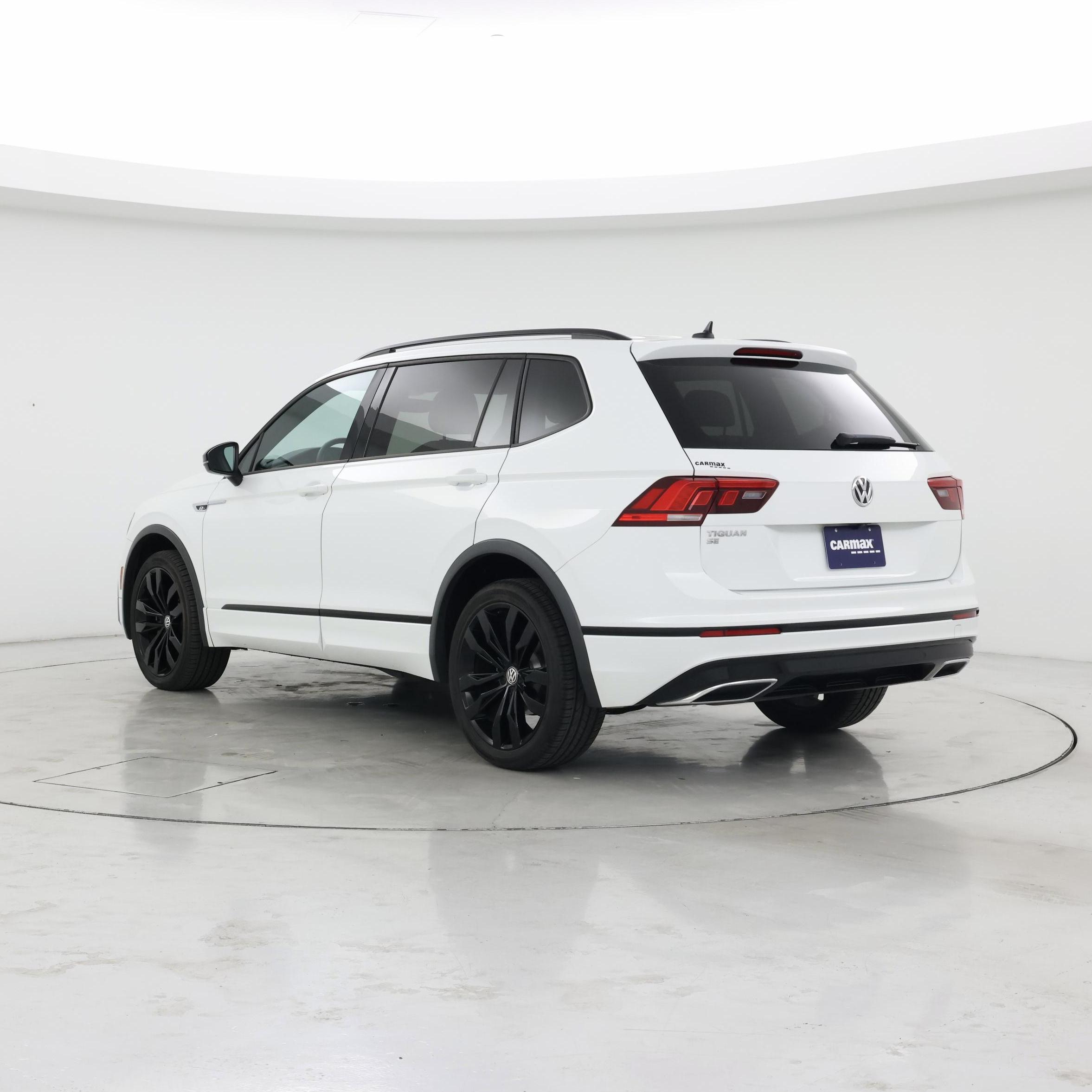 Thumbnail: 2020 Volkswagen Tiguan - 2