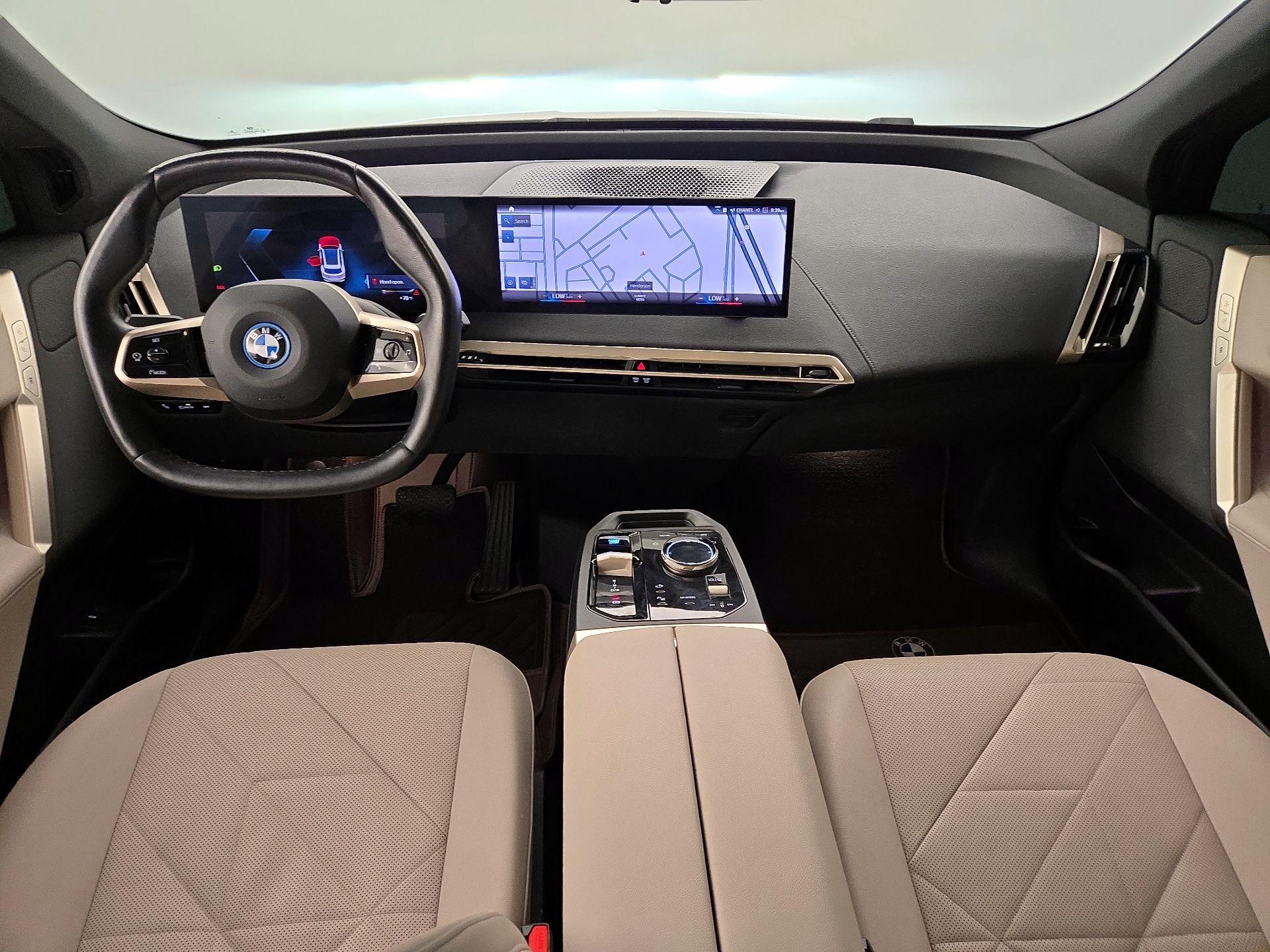 Thumbnail: 2023 BMW iX - 9