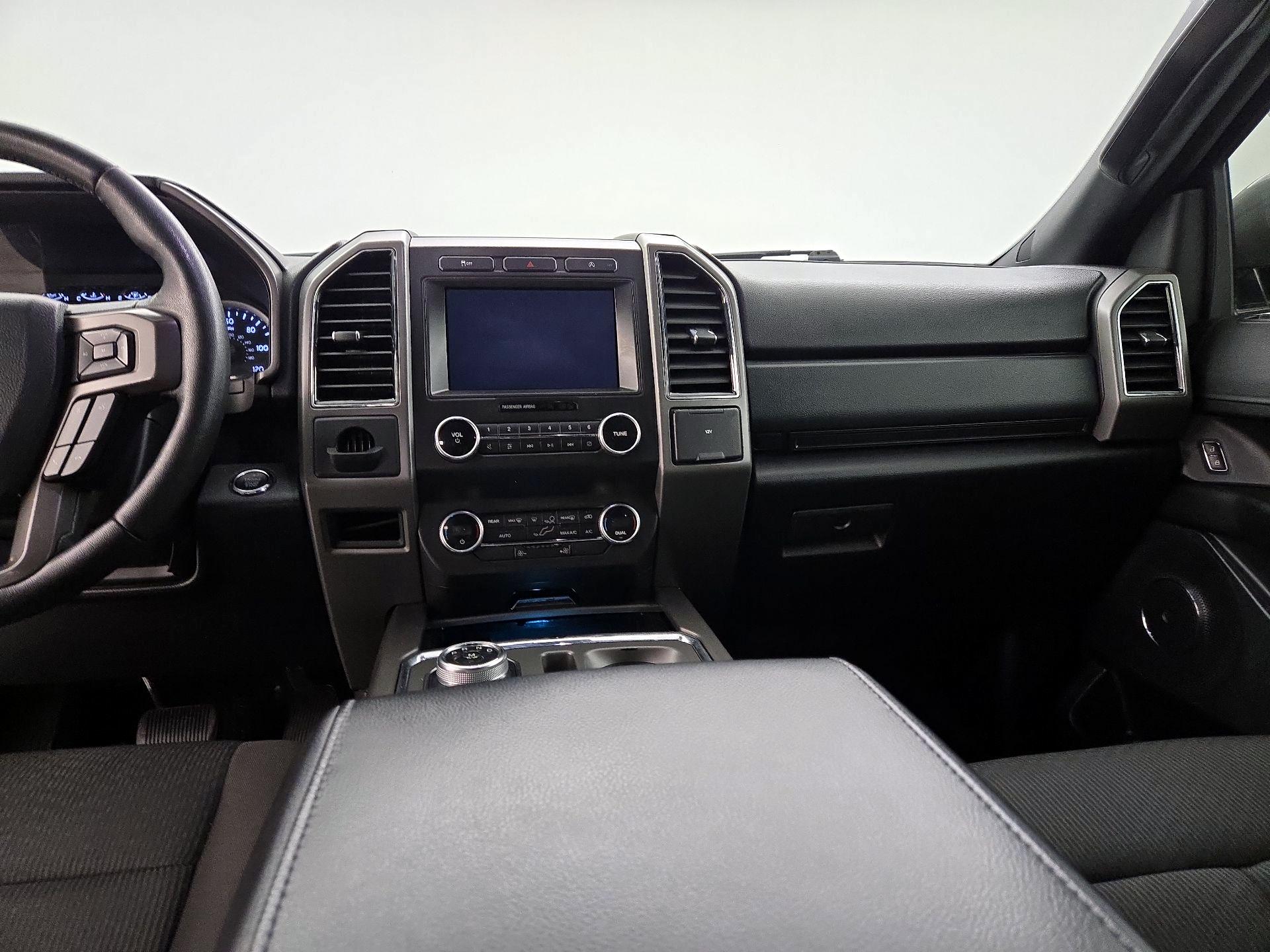 Thumbnail: 2019 Ford Expedition - 9