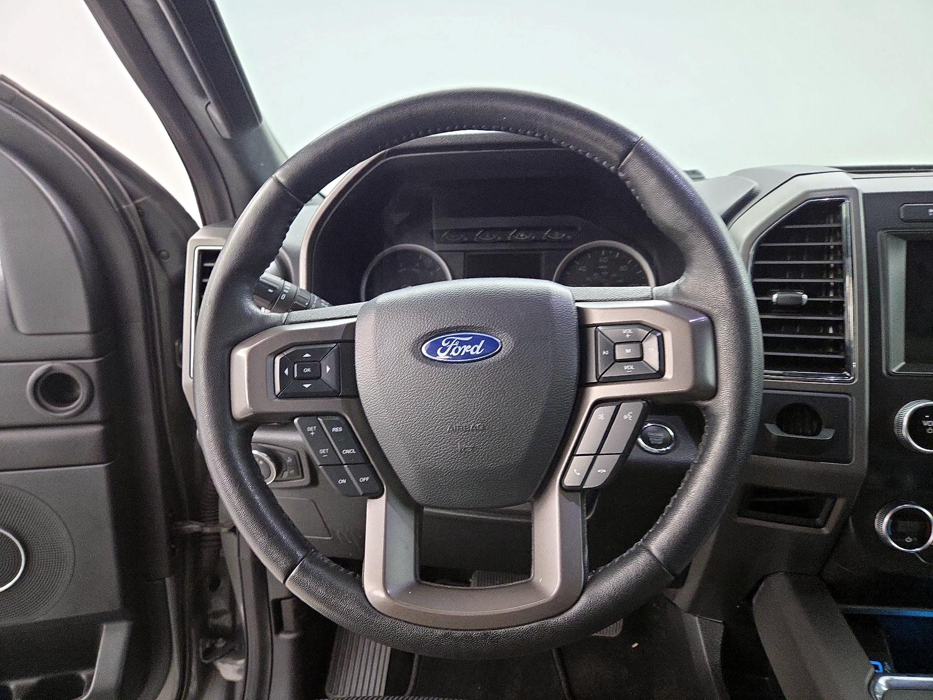 Thumbnail: 2019 Ford Expedition - 10
