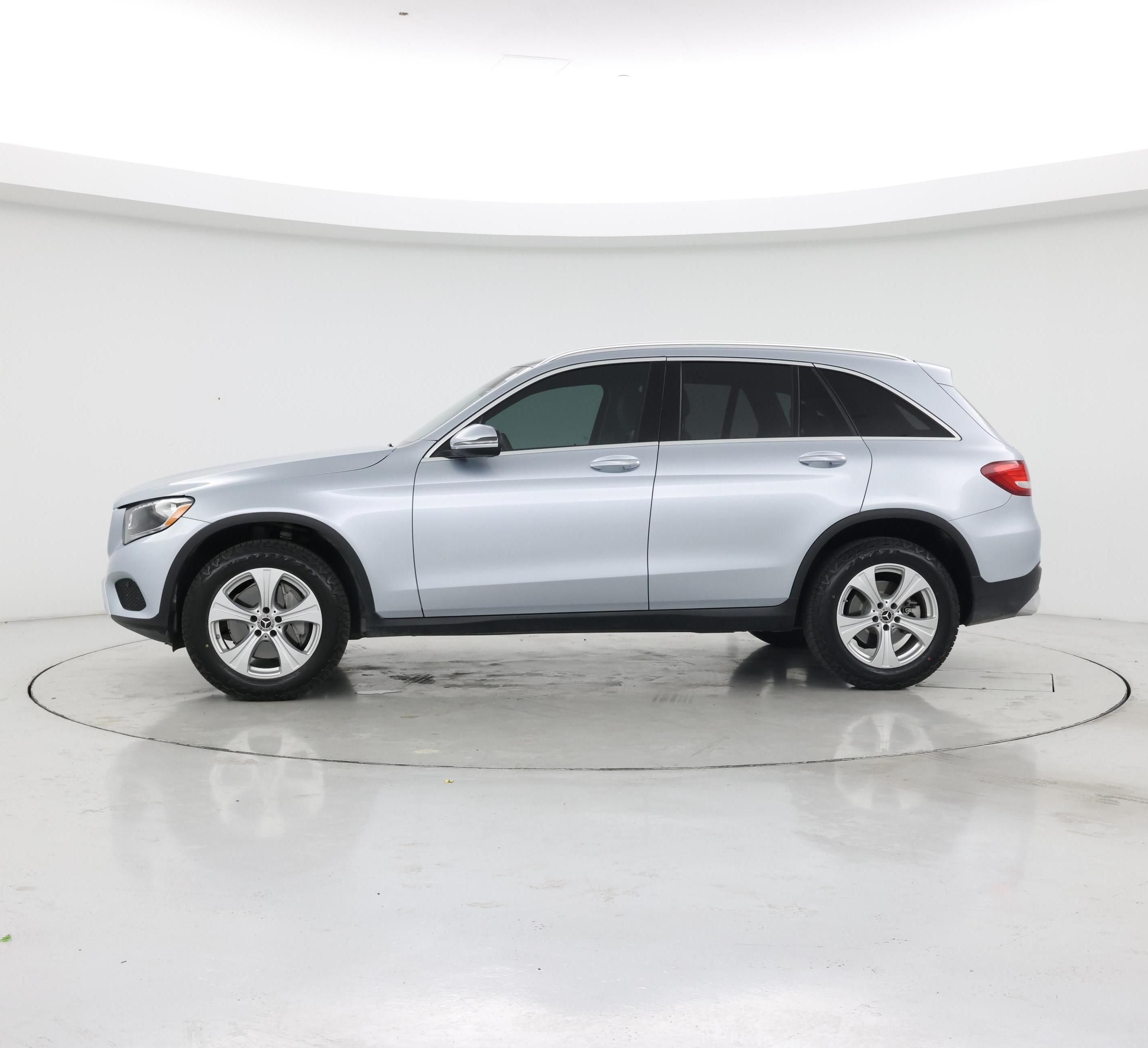 Thumbnail: 2018 Mercedes-Benz GLC - 3