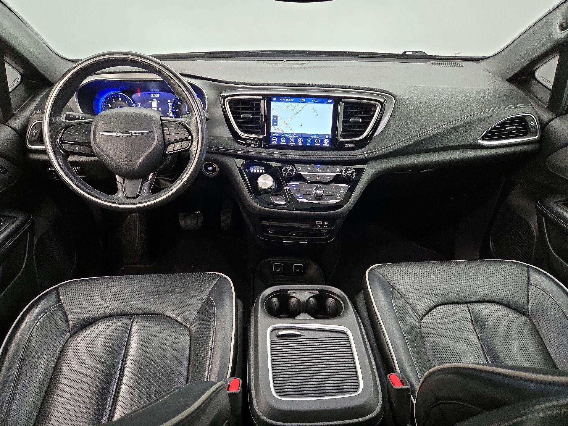 Thumbnail: 2019 Chrysler Pacifica - 9
